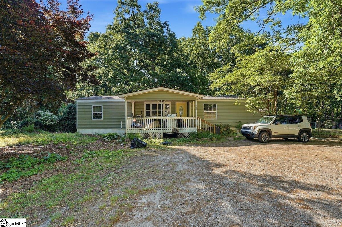 177 Old Pelzer Road Property Photo 11