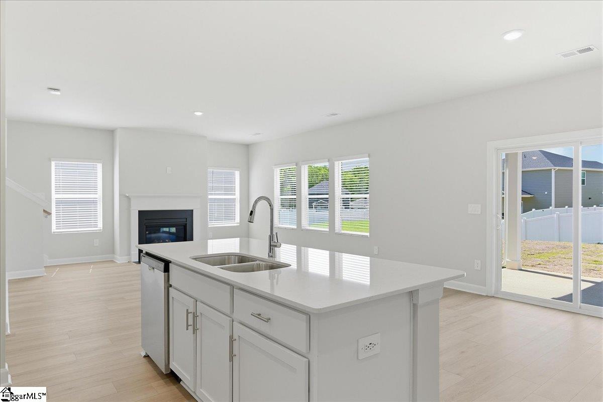 628 Hollybank Street Property Photo 11