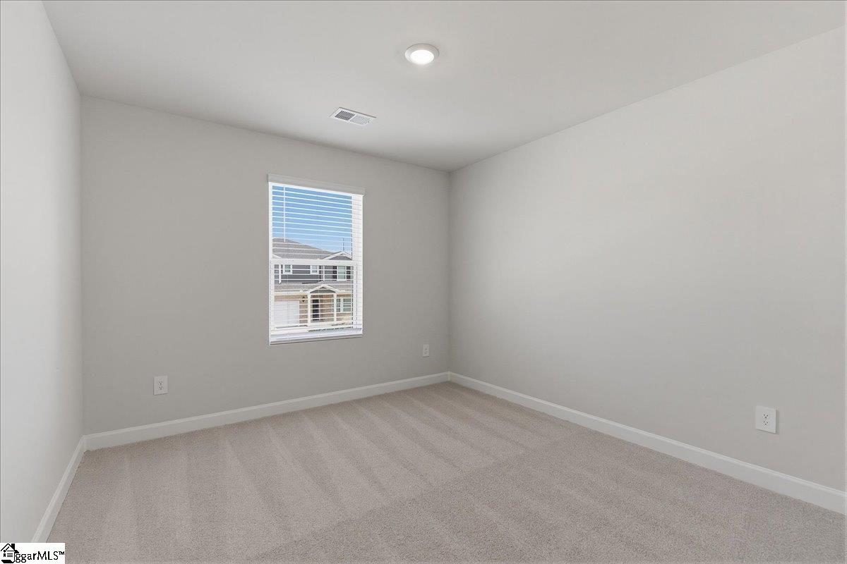 628 Hollybank Street Property Photo 20