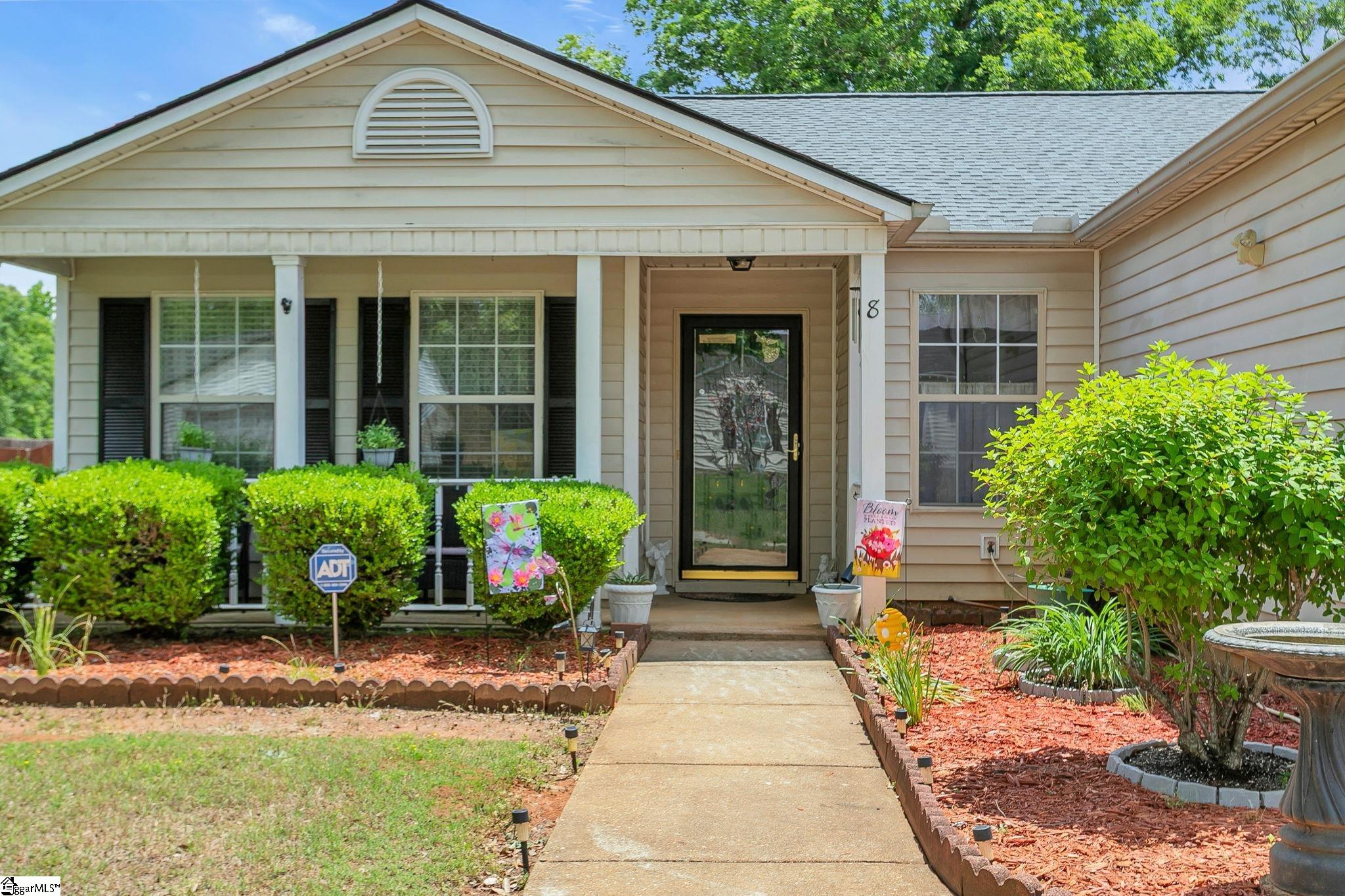 8 Pasture Place Property Photo 2