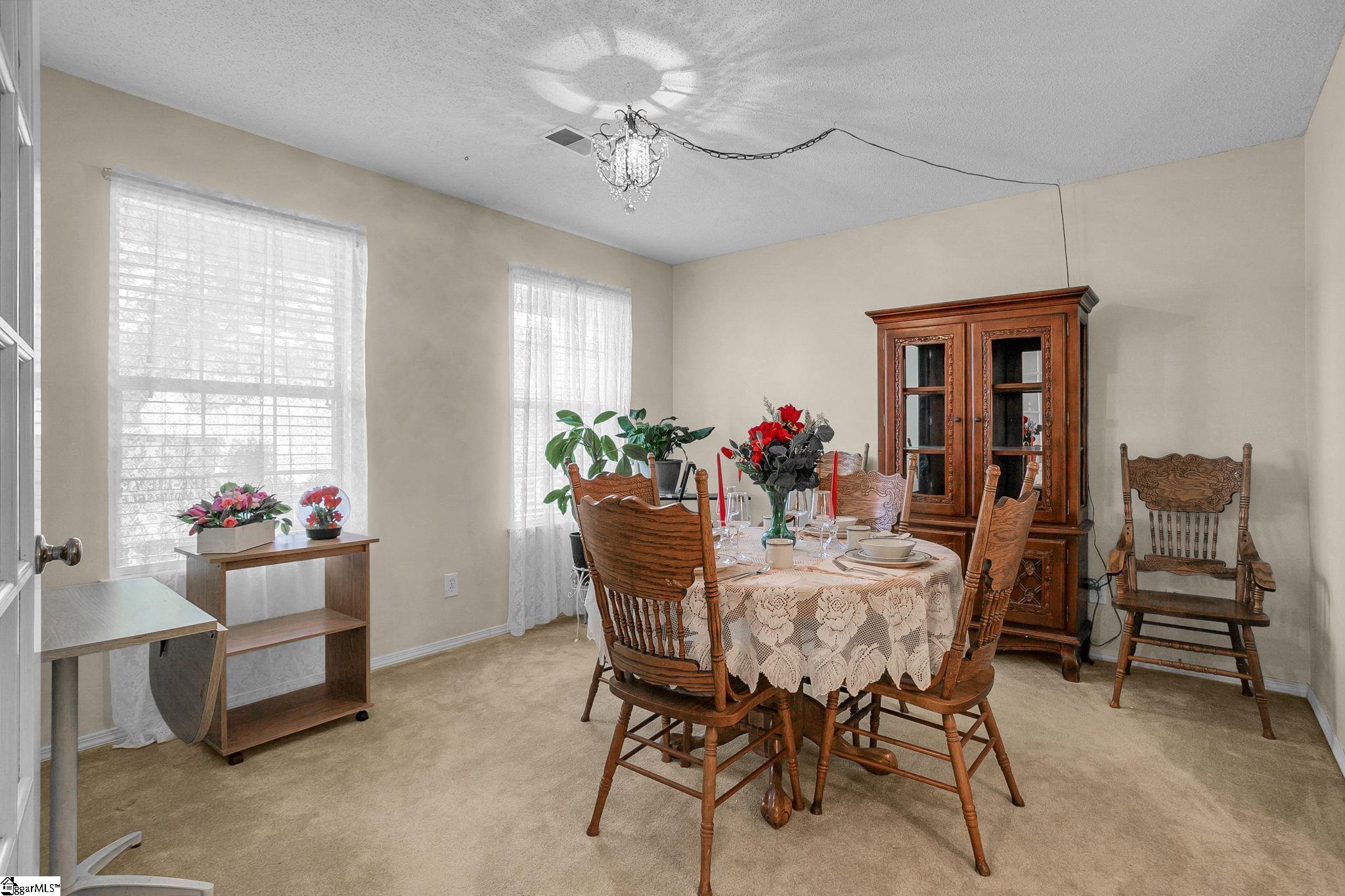 8 Pasture Place Property Photo 5