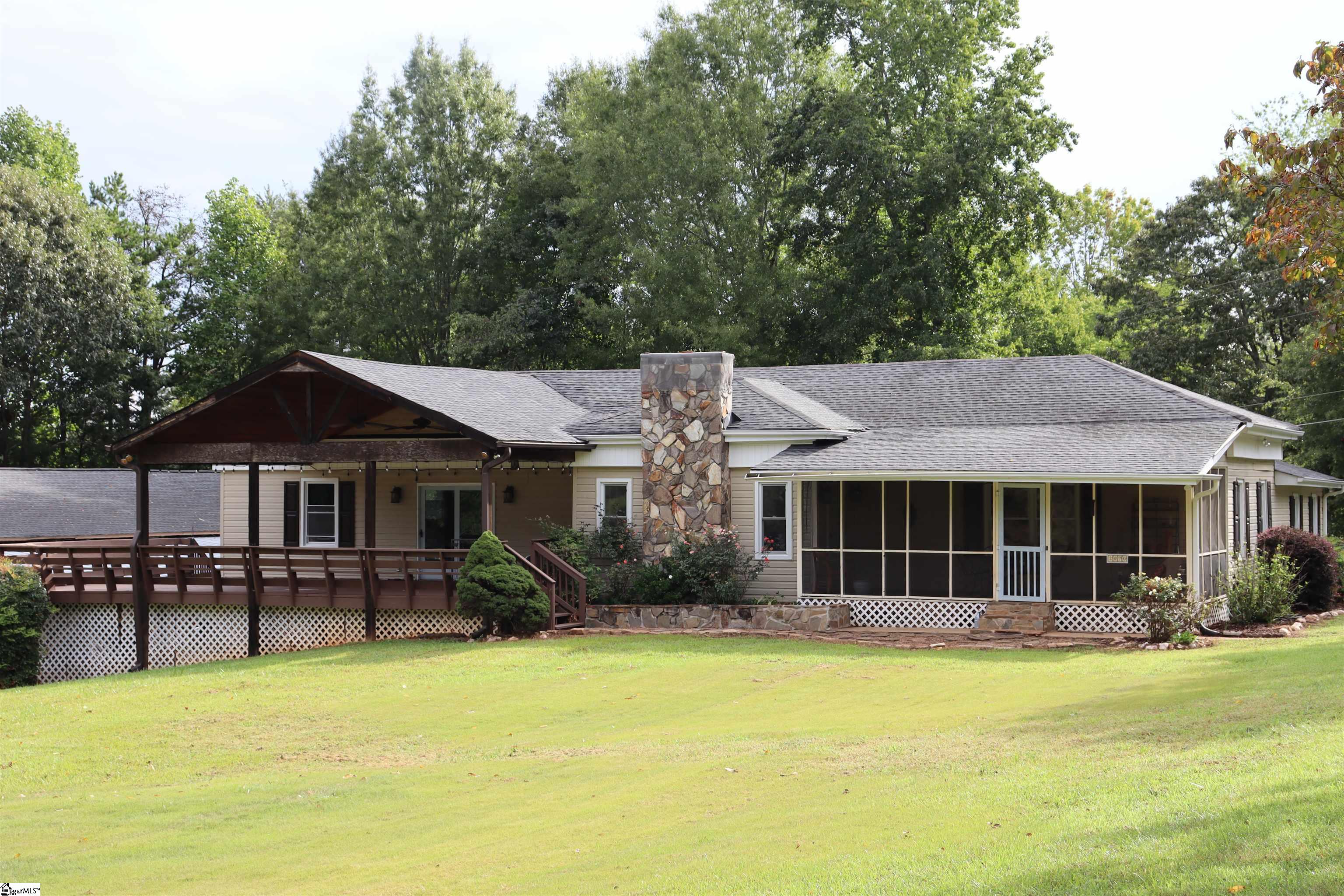 2070 Little Texas Road Property Photo 2