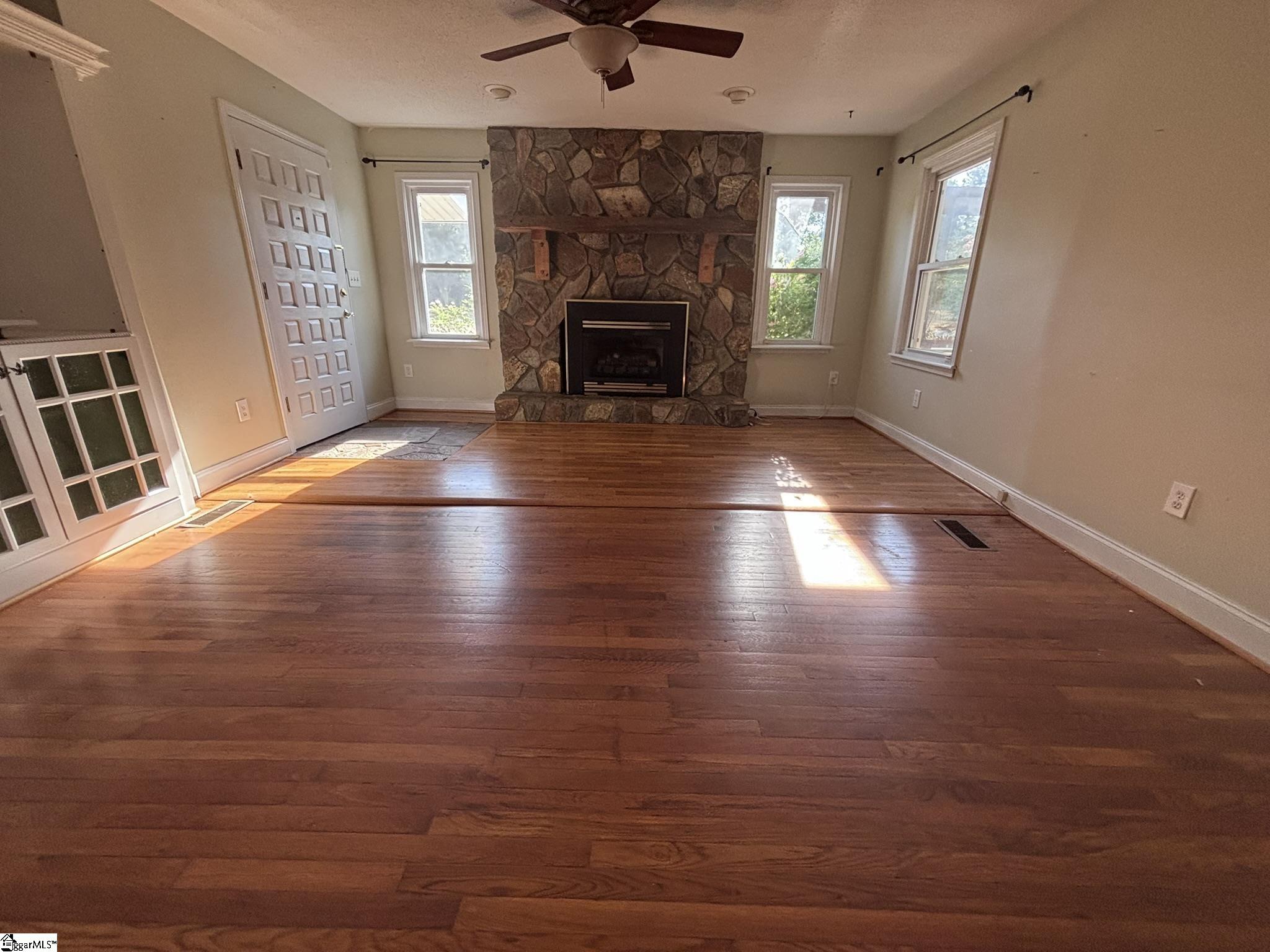 2070 Little Texas Road Property Photo 32
