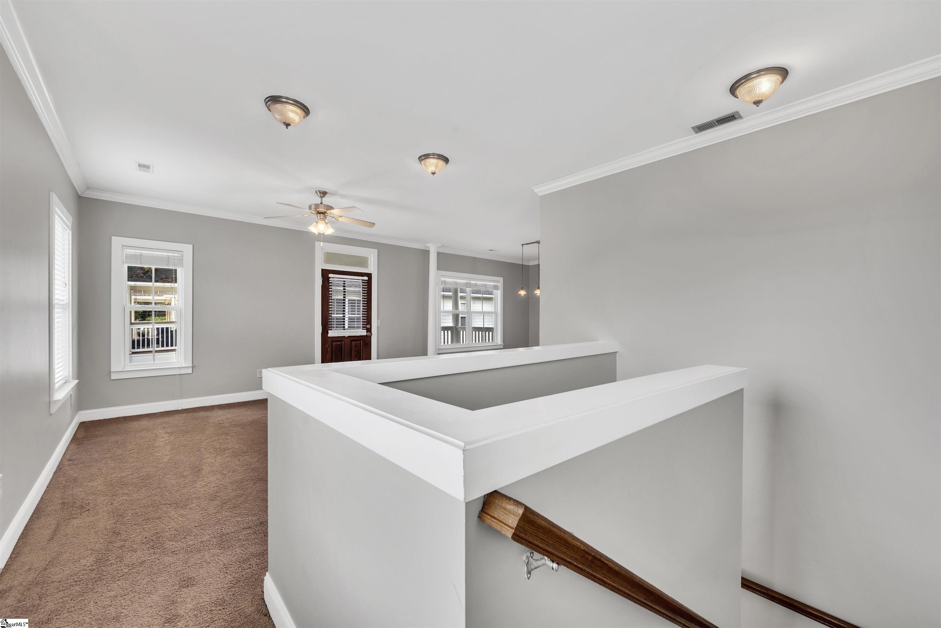 16-b Oakhurst Avenue Property Photo 3