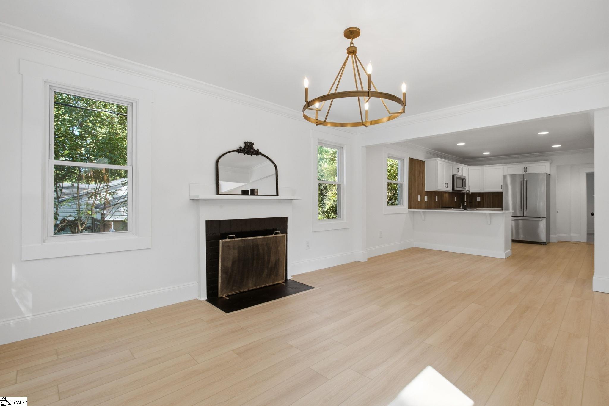 414 Potomac Avenue Property Photo 8