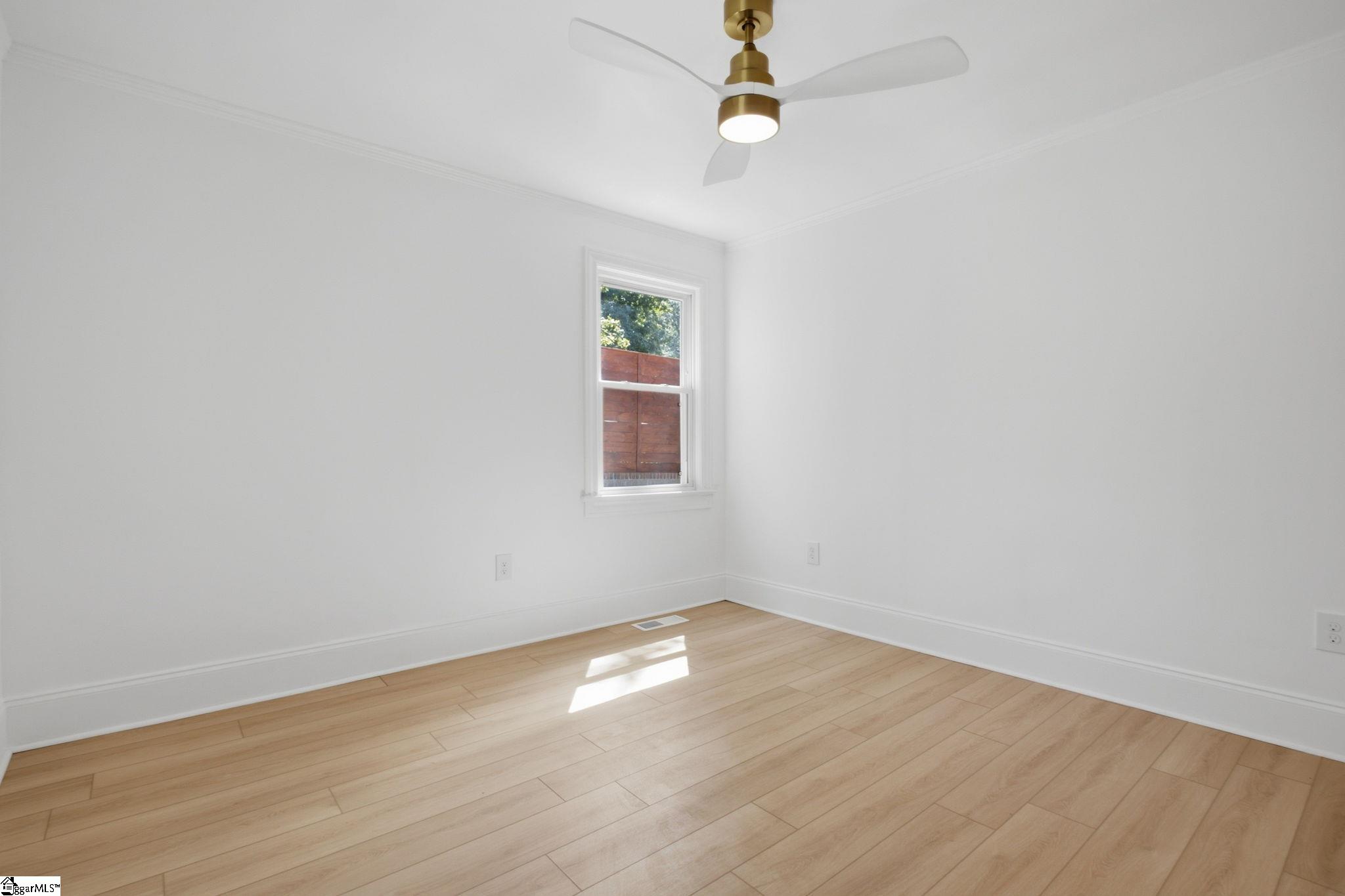 414 Potomac Avenue Property Photo 22