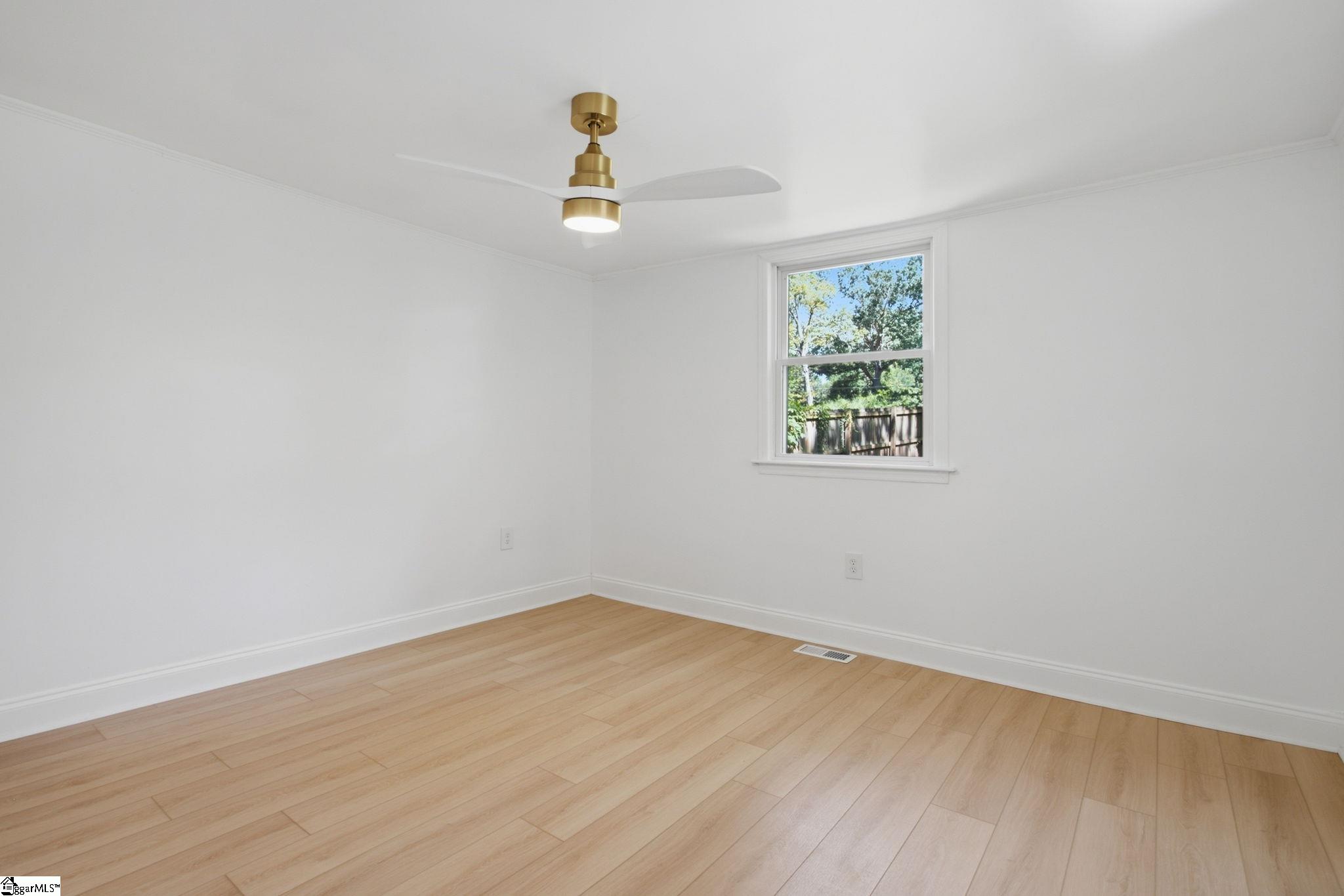 414 Potomac Avenue Property Photo 30