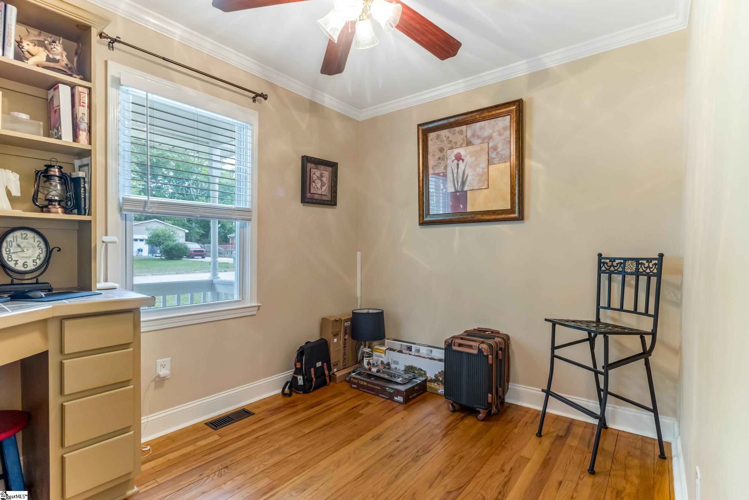 101 Redmond Drive Property Photo 2