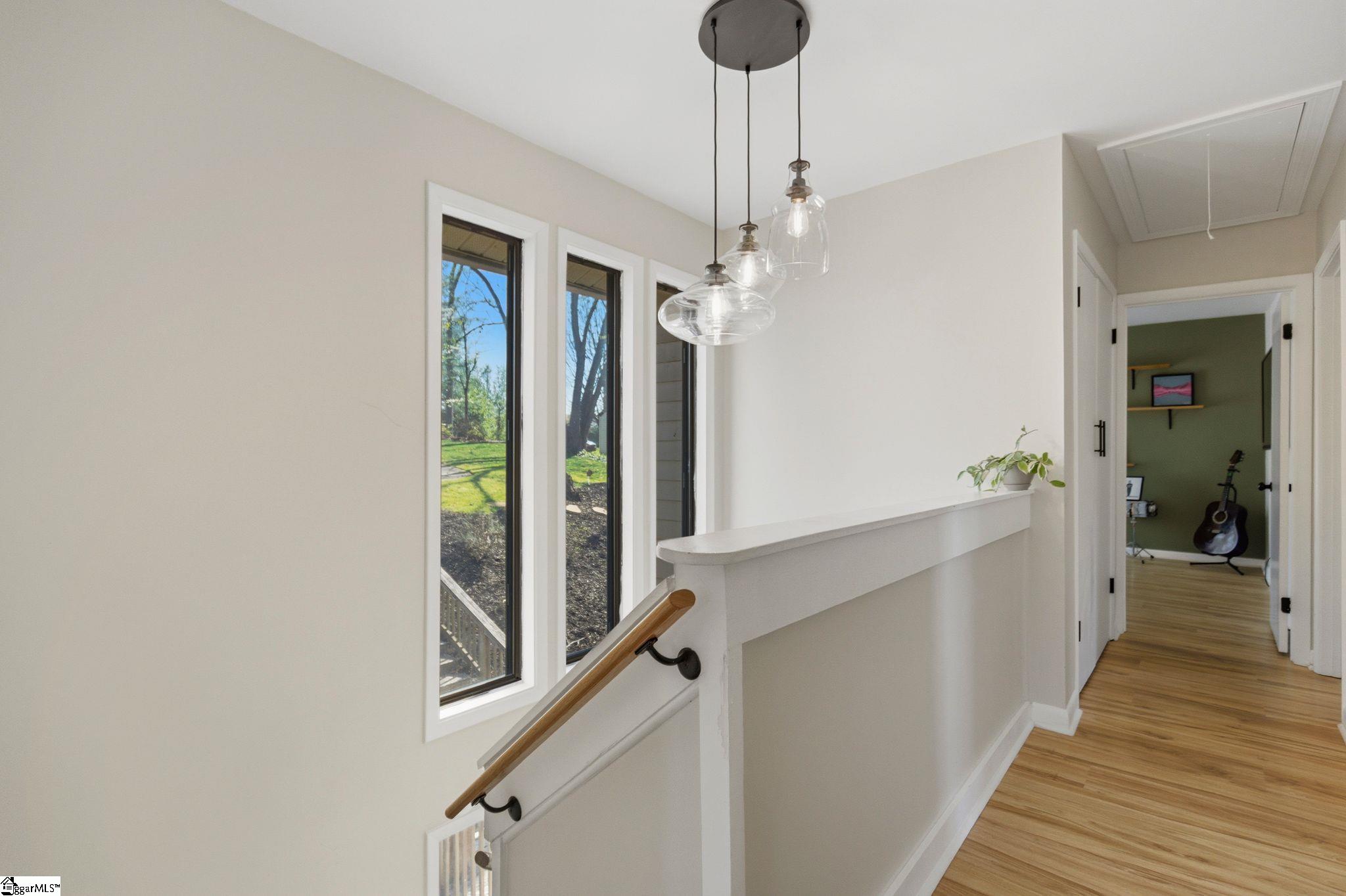 1201 Winding Way Property Photo 18