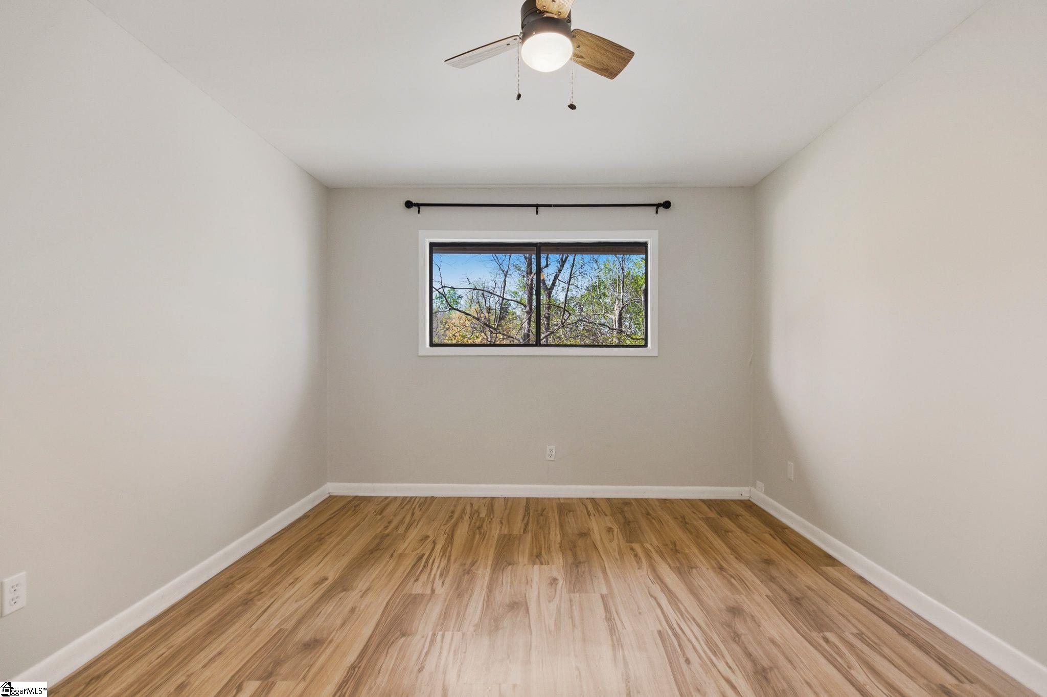 1201 Winding Way Property Photo 37