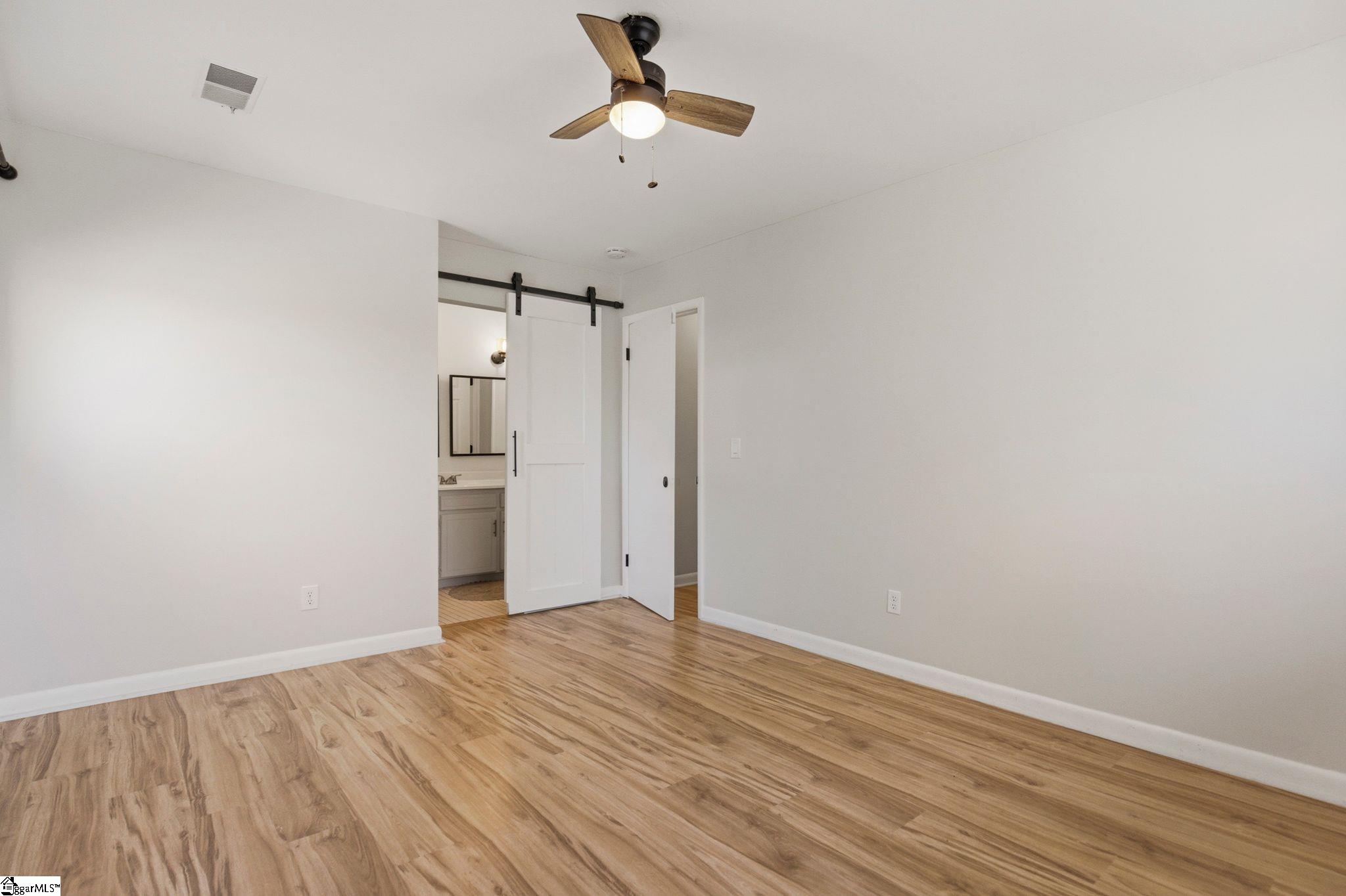 1201 Winding Way Property Photo 38