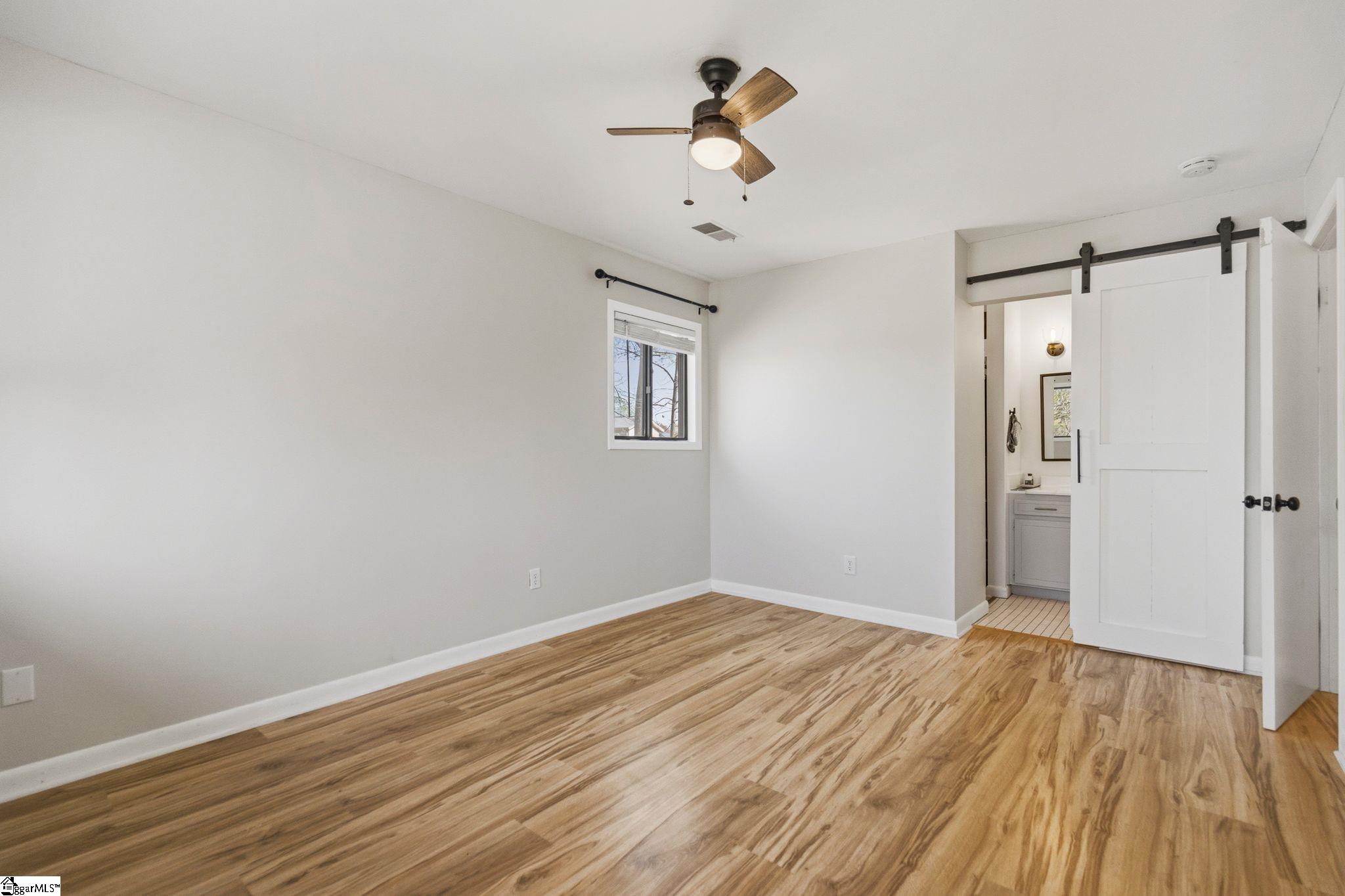 1201 Winding Way Property Photo 39