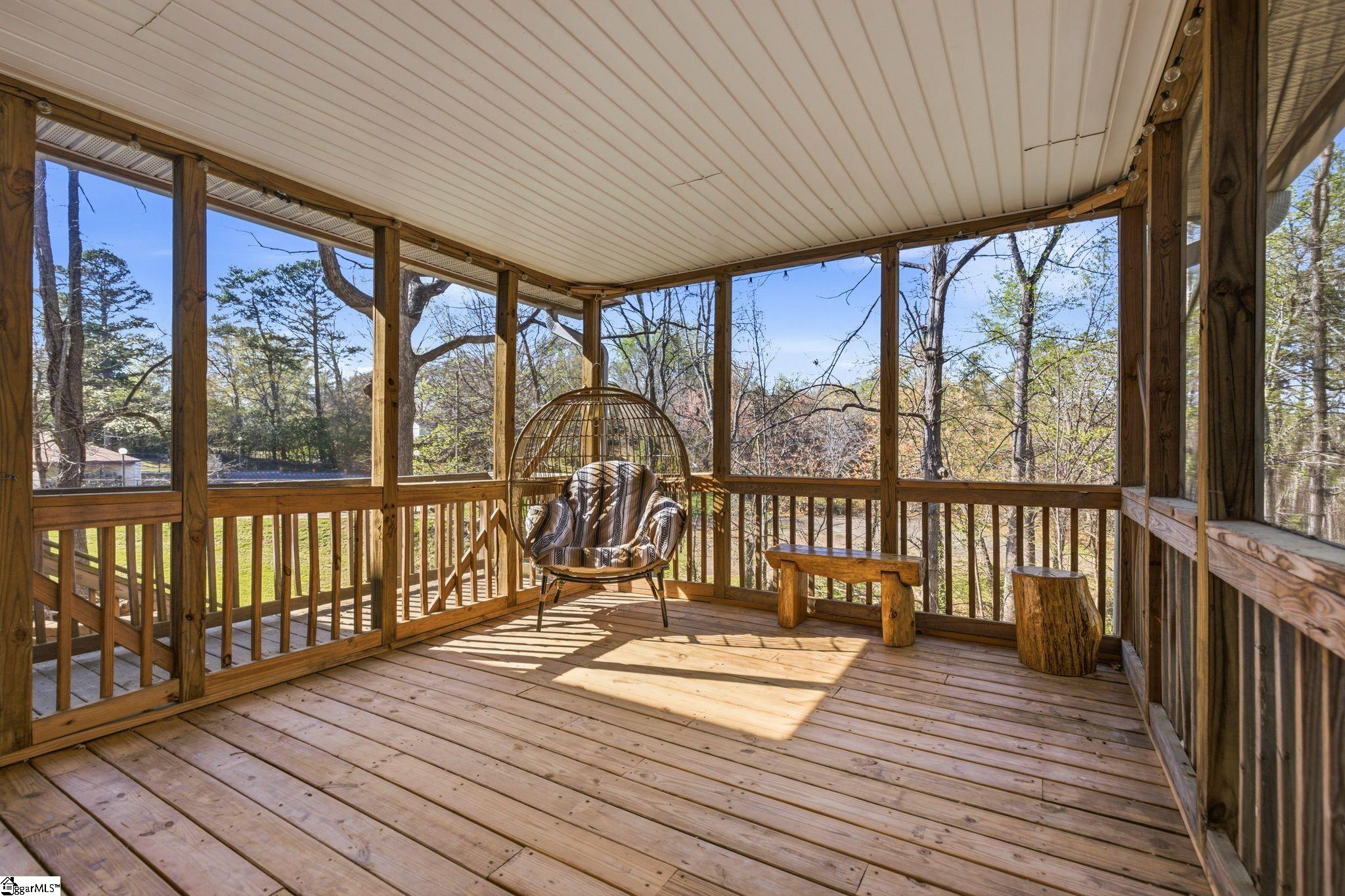 1201 Winding Way Property Photo 45