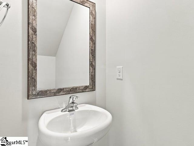 1216 Golf Drive Property Photo 11