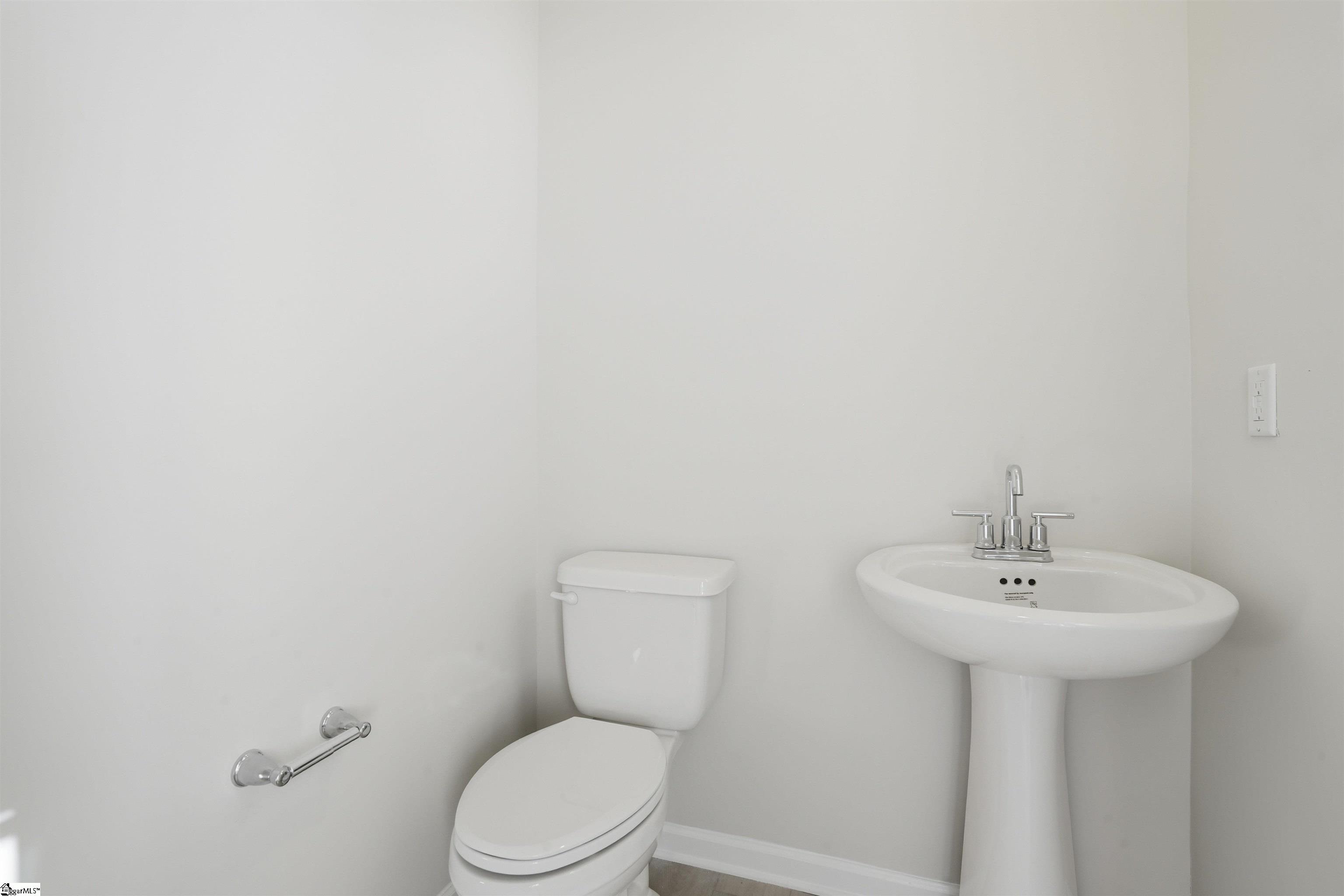 640 Blaire Ridge Way Property Photo 3