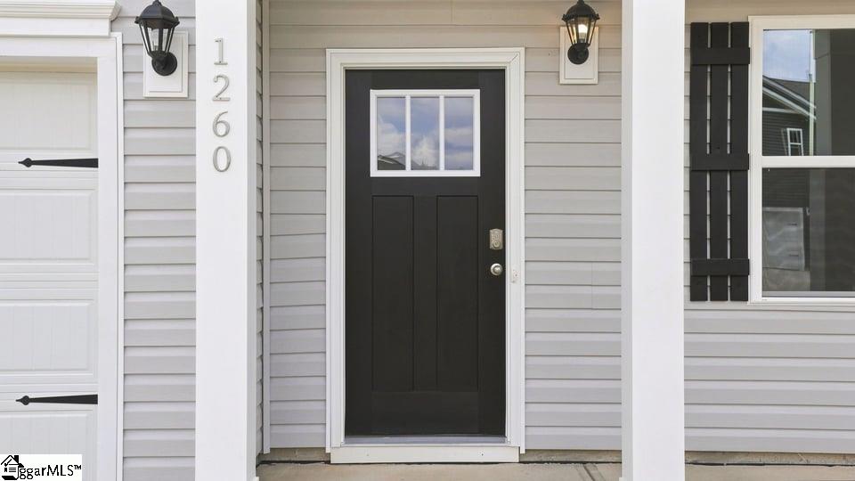 1260 Saginaw Court Property Photo 4
