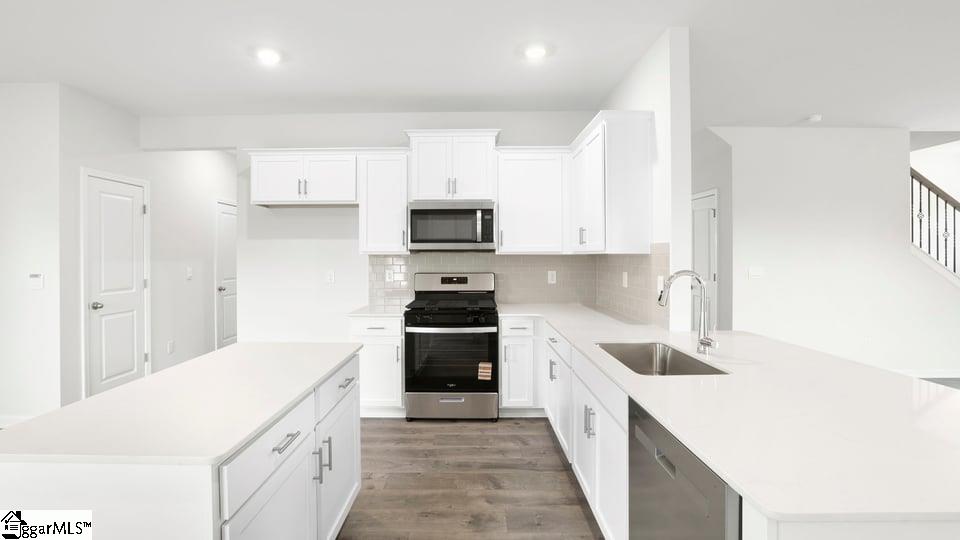 801 Honeybush Drive Property Photo 13