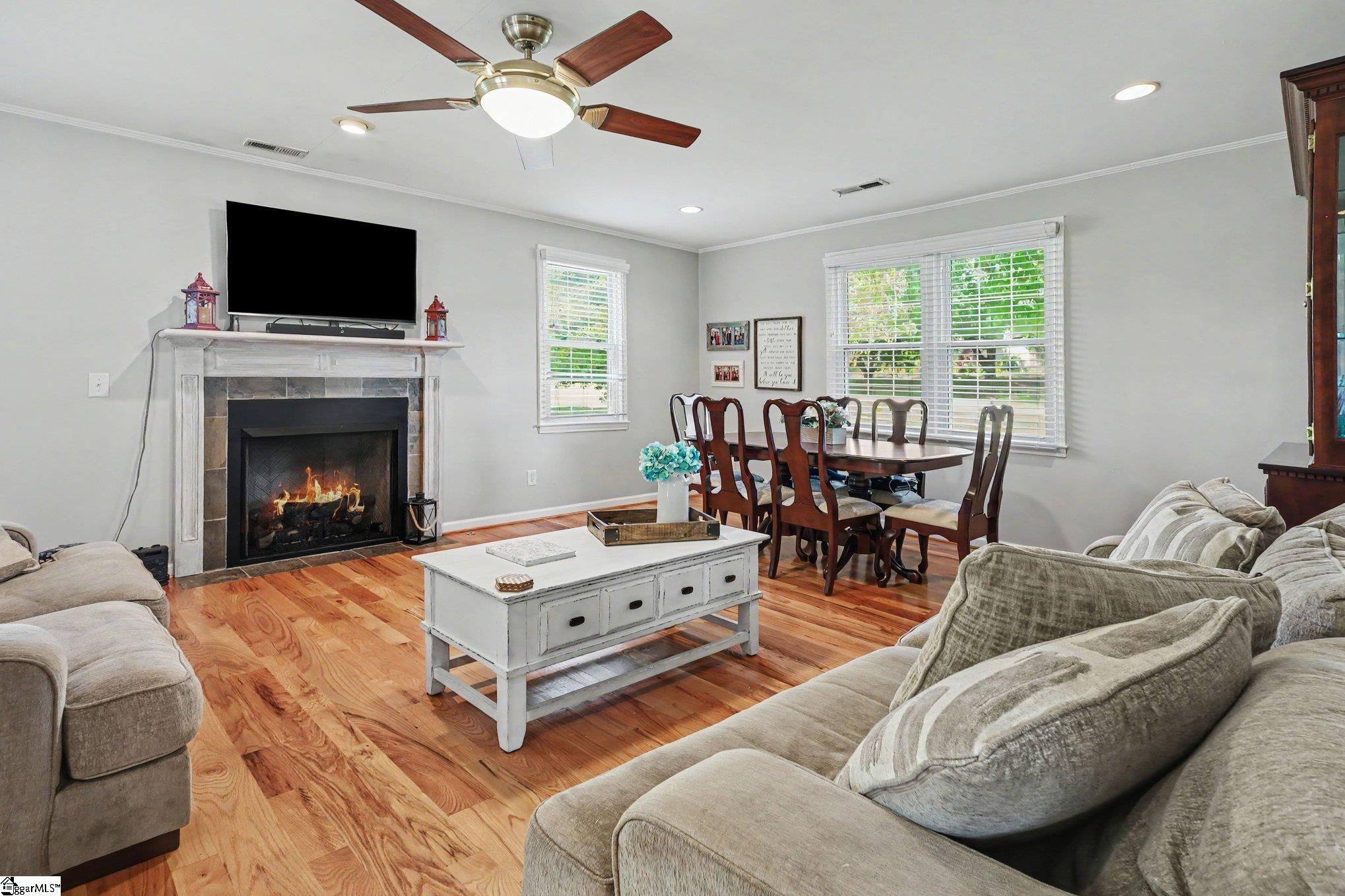 200 Bentwood Road Property Photo 3