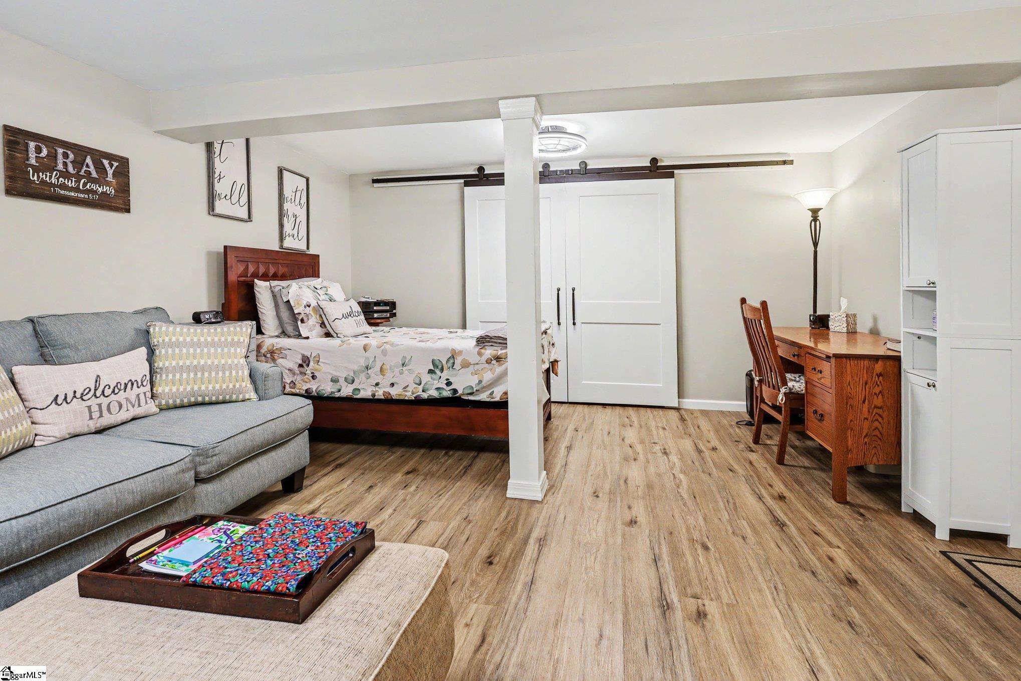 200 Bentwood Road Property Photo 8