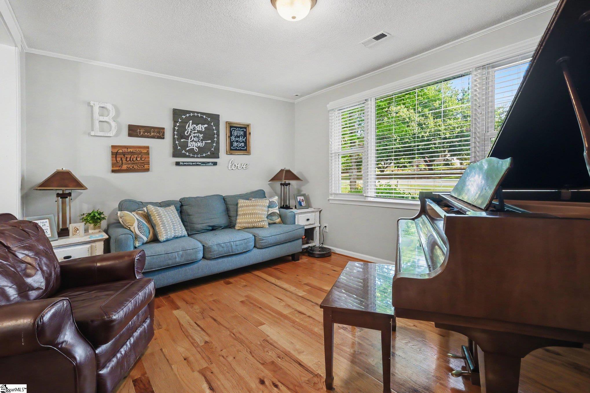 200 Bentwood Road Property Photo 11