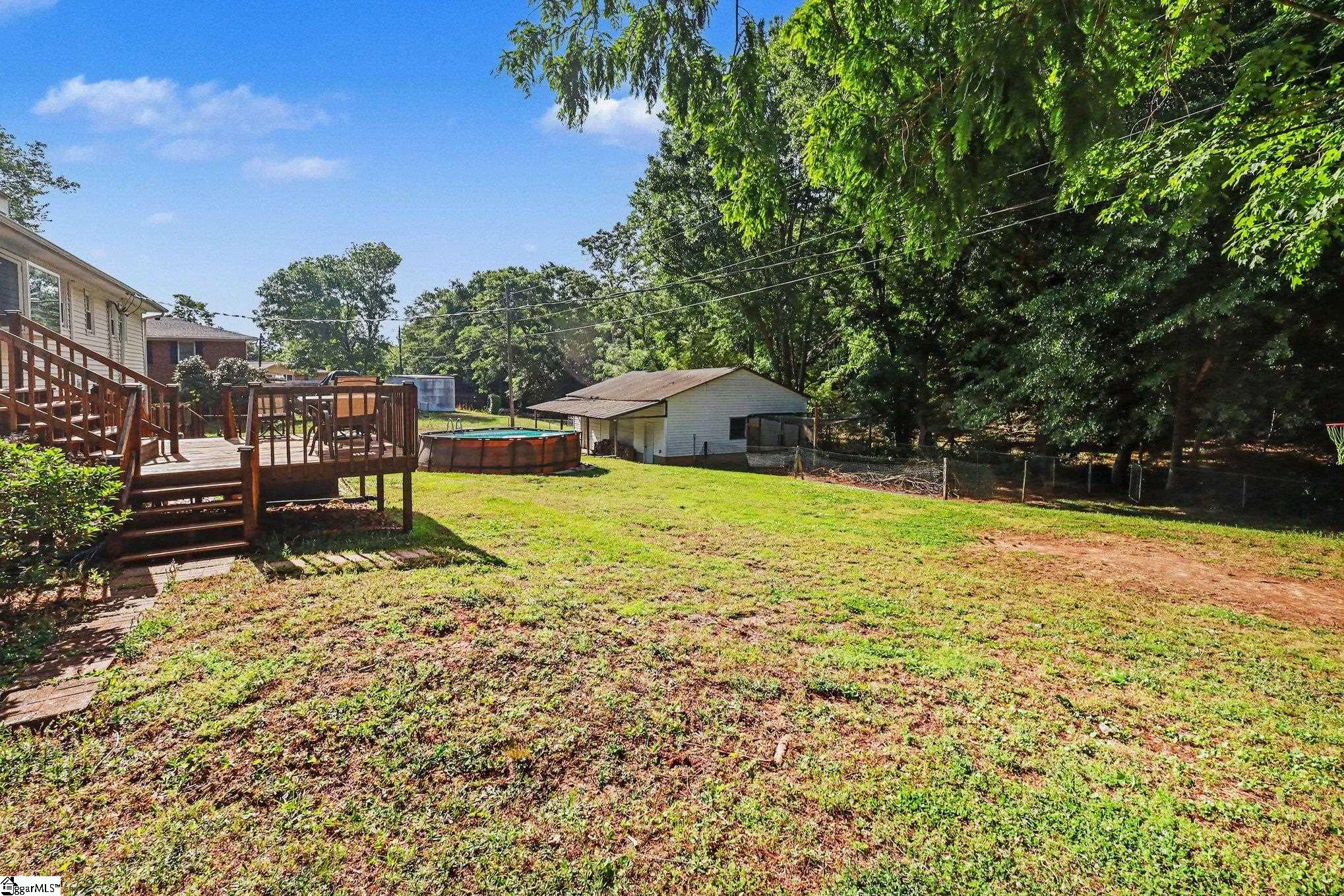 200 Bentwood Road Property Photo 17