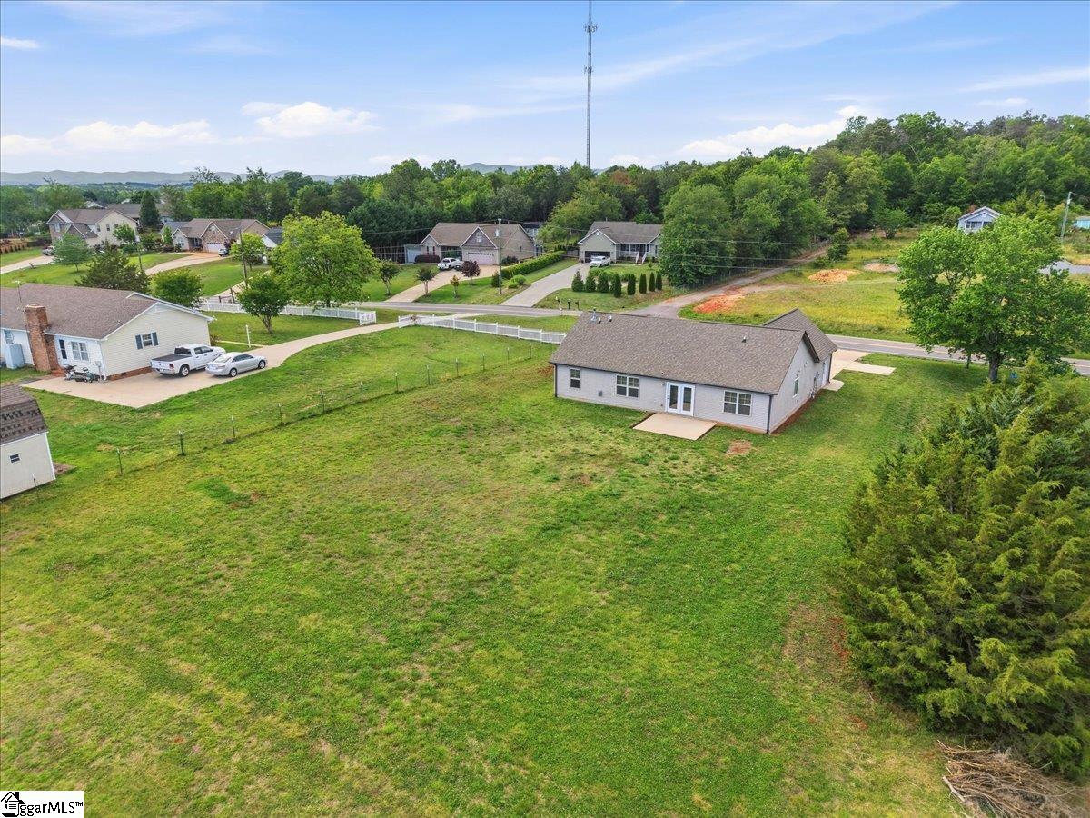 301 W Gap Creek Road Property Photo 2