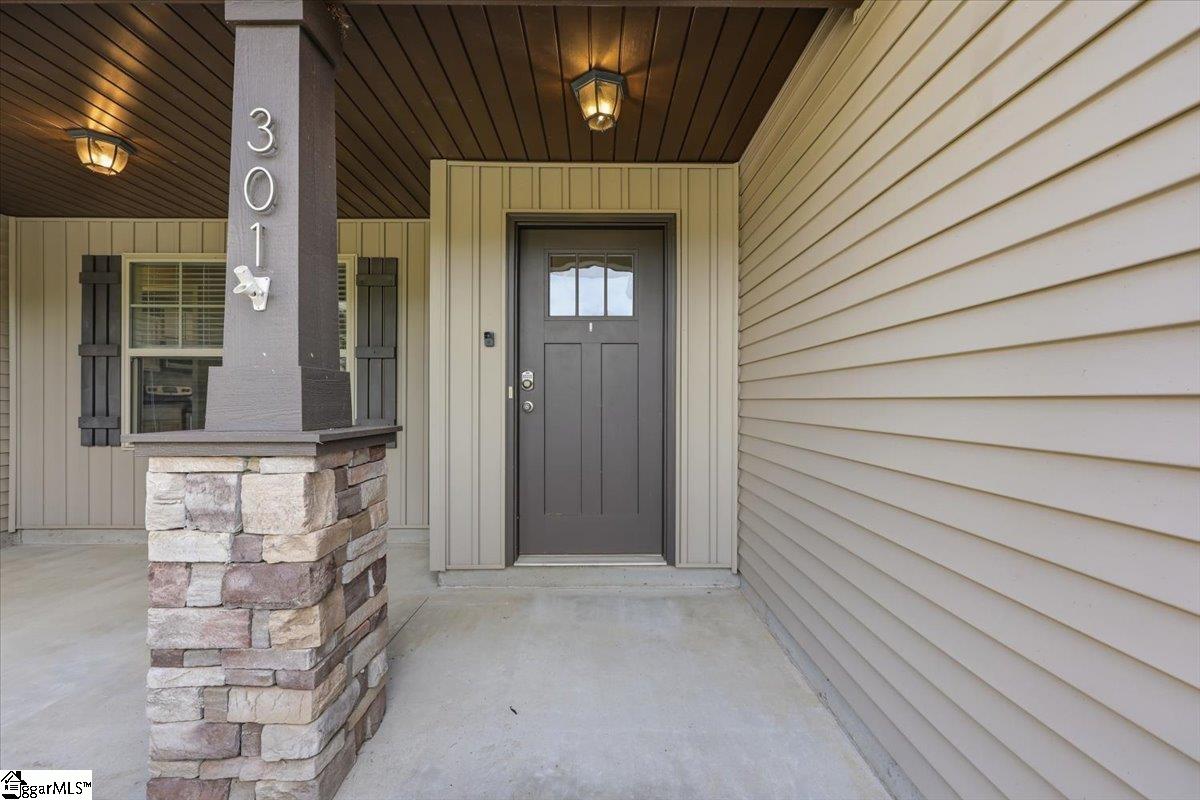 301 W Gap Creek Road Property Photo 4
