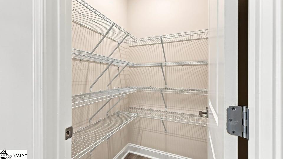 557 Woodcot Drive Property Photo 10