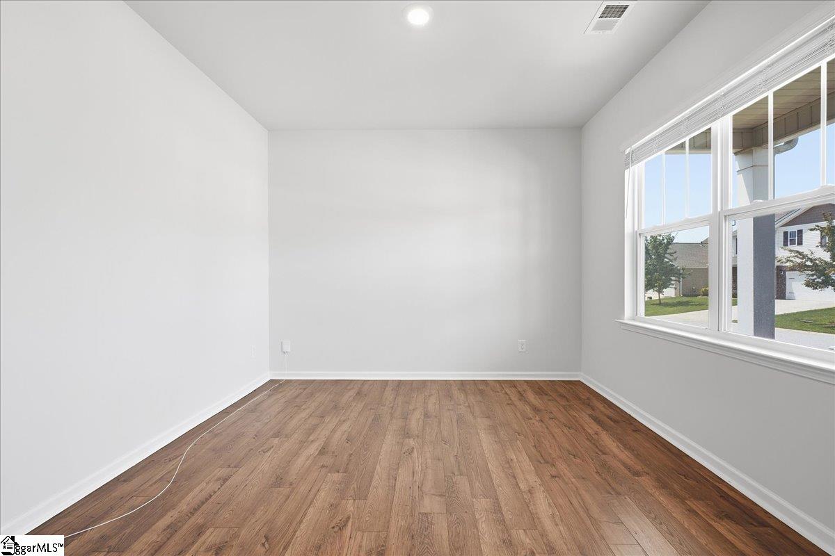 5192 Pratt Drive Property Photo 4