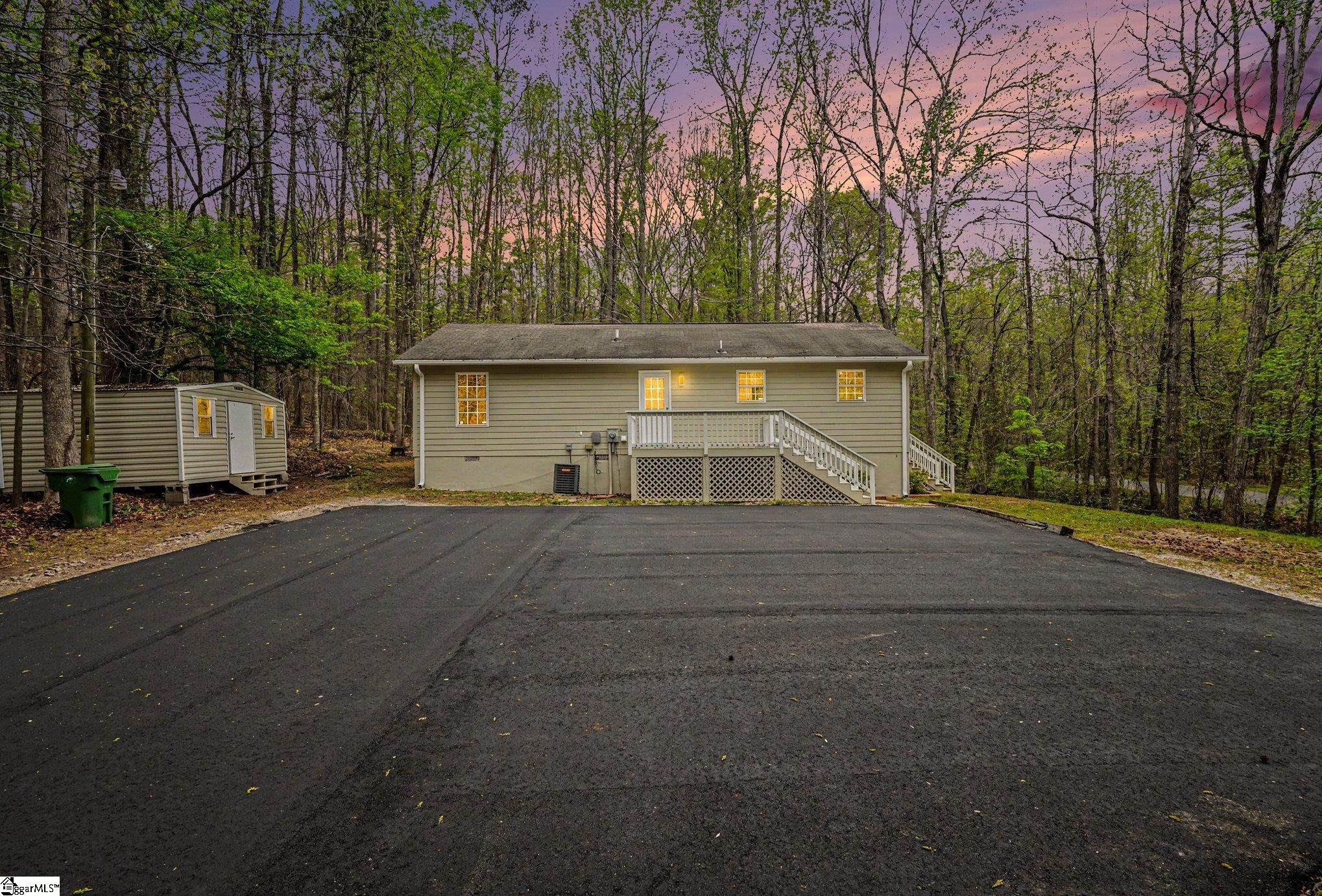 468 Holden Drive Property Photo 12
