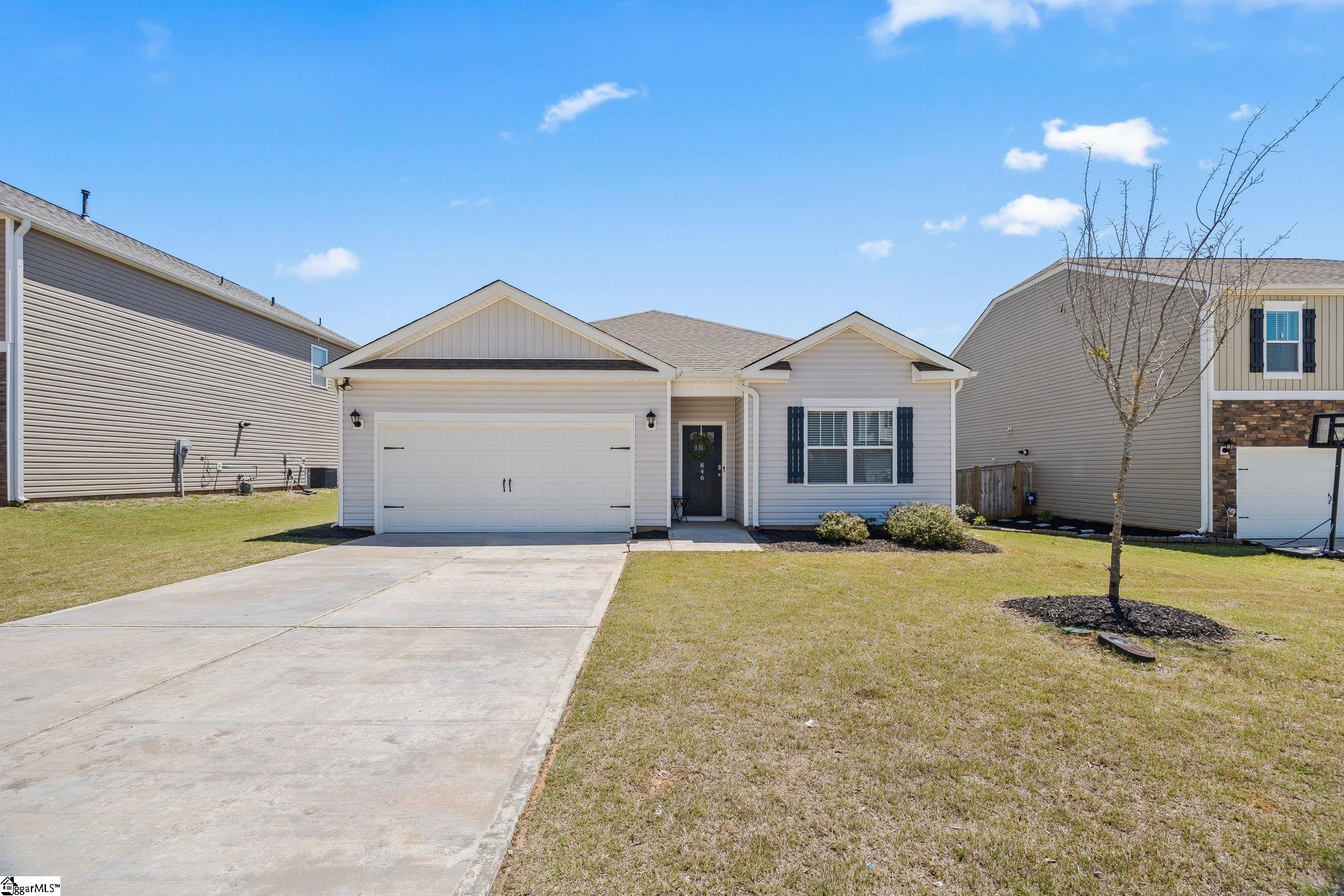 846 Colmore Trail Property Photo 4