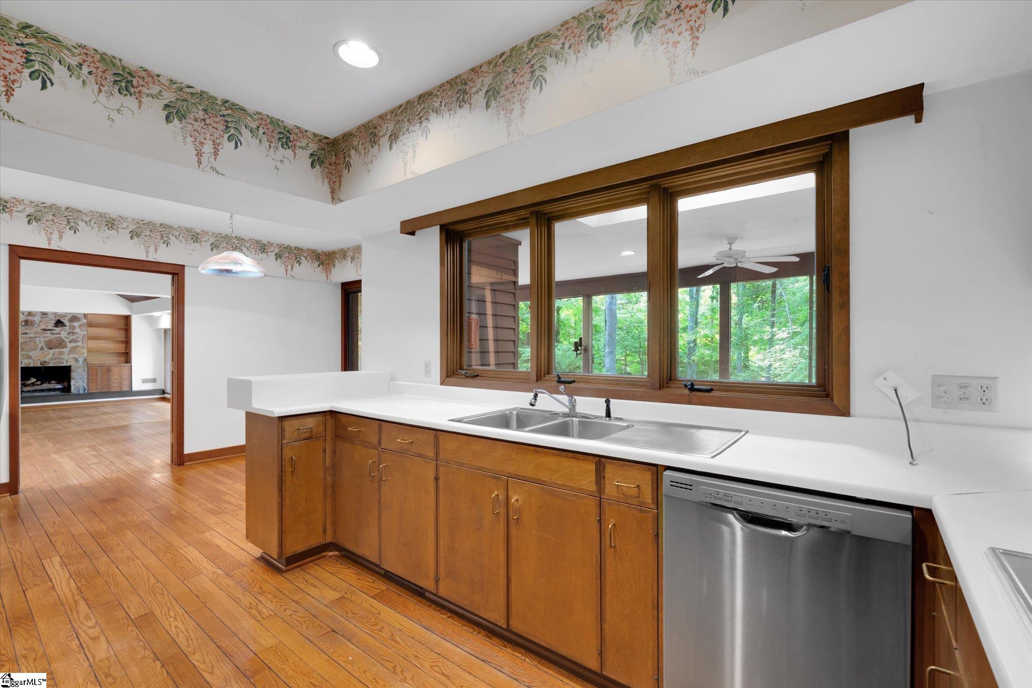 100 Brookside Way Property Photo 19