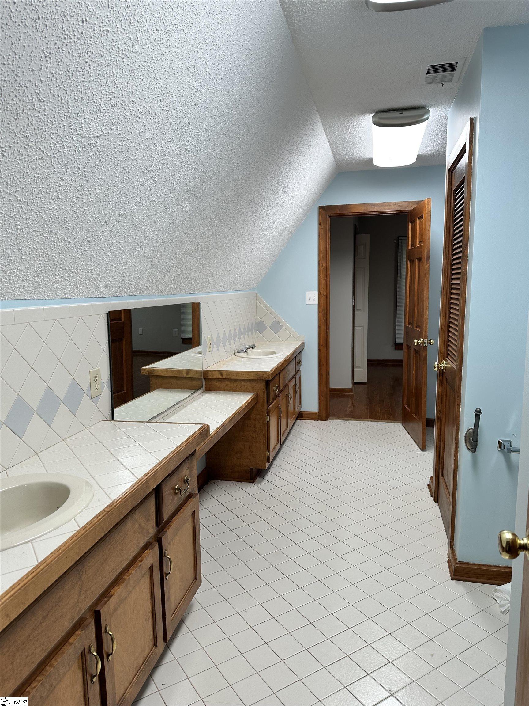 296 Long Mountain Road Property Photo 24