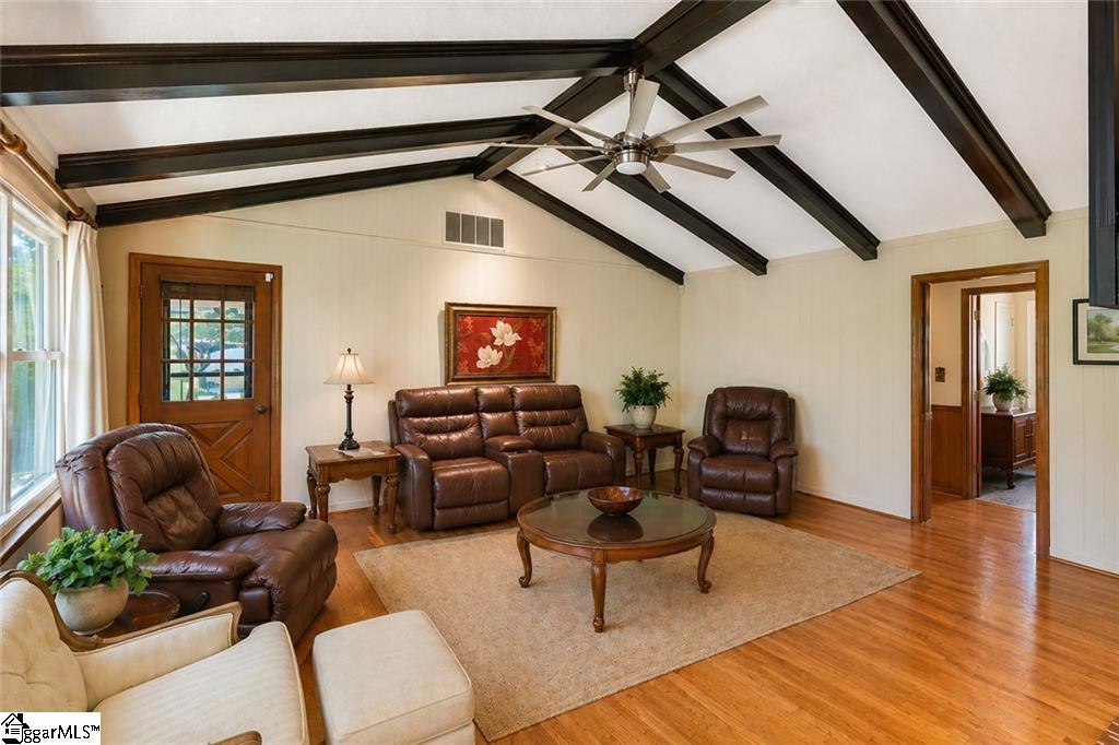 2212 Surfside Drive Property Photo 10