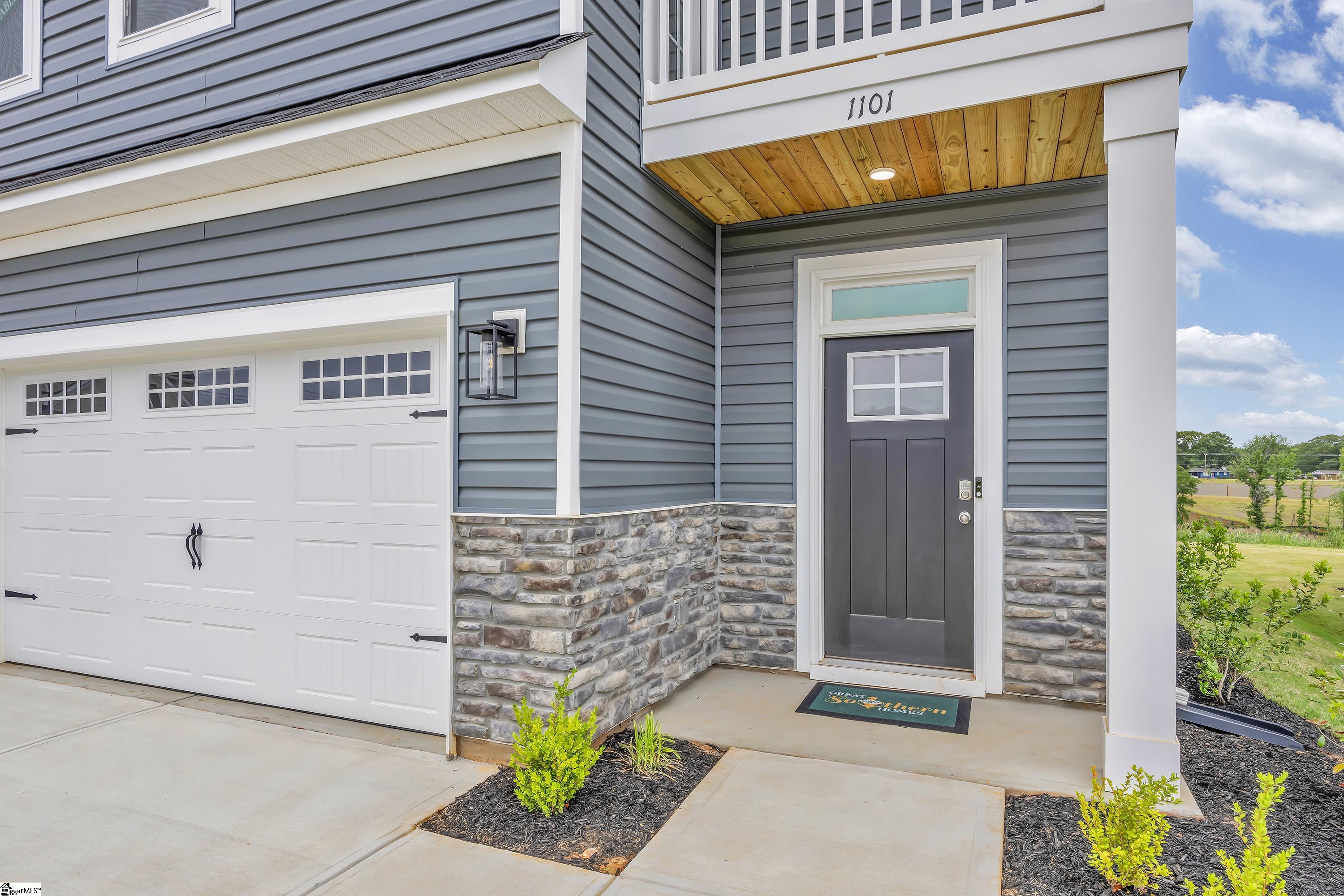1101 Ogeechee Court Property Photo 2
