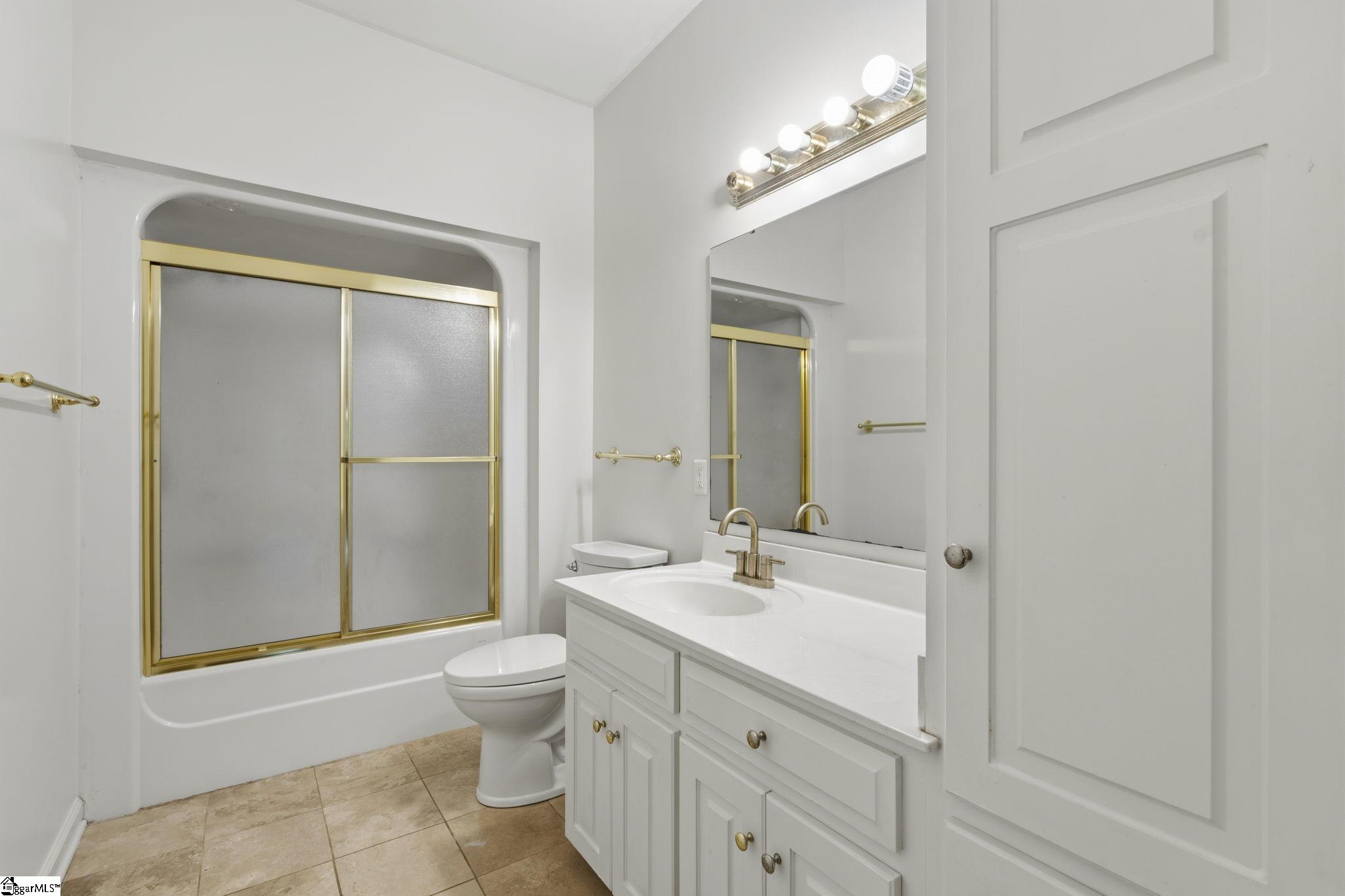 313 N Oakley Lane Property Photo 20