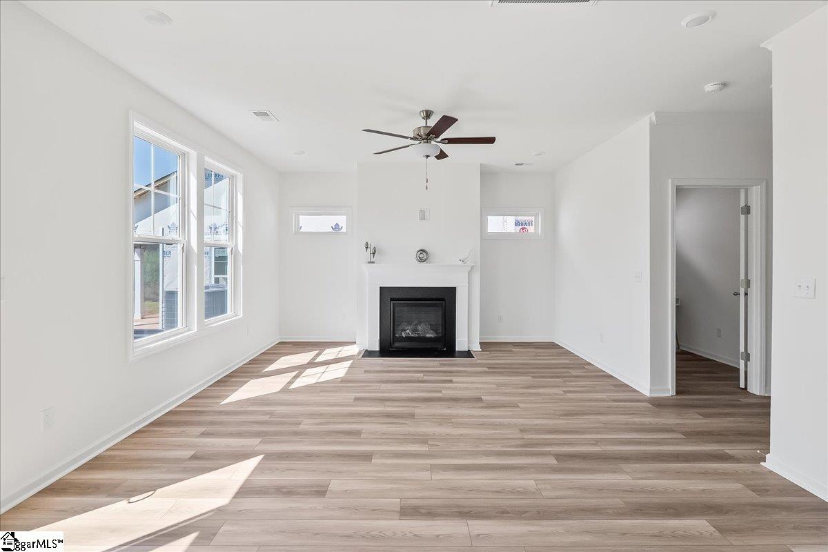 2045 Halton Oaks Drive Property Photo 10