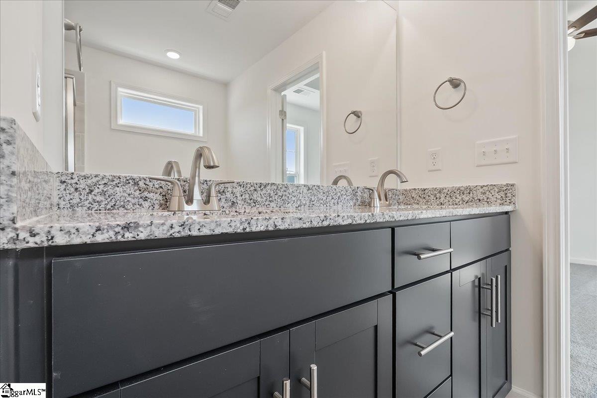 2045 Halton Oaks Drive Property Photo 18
