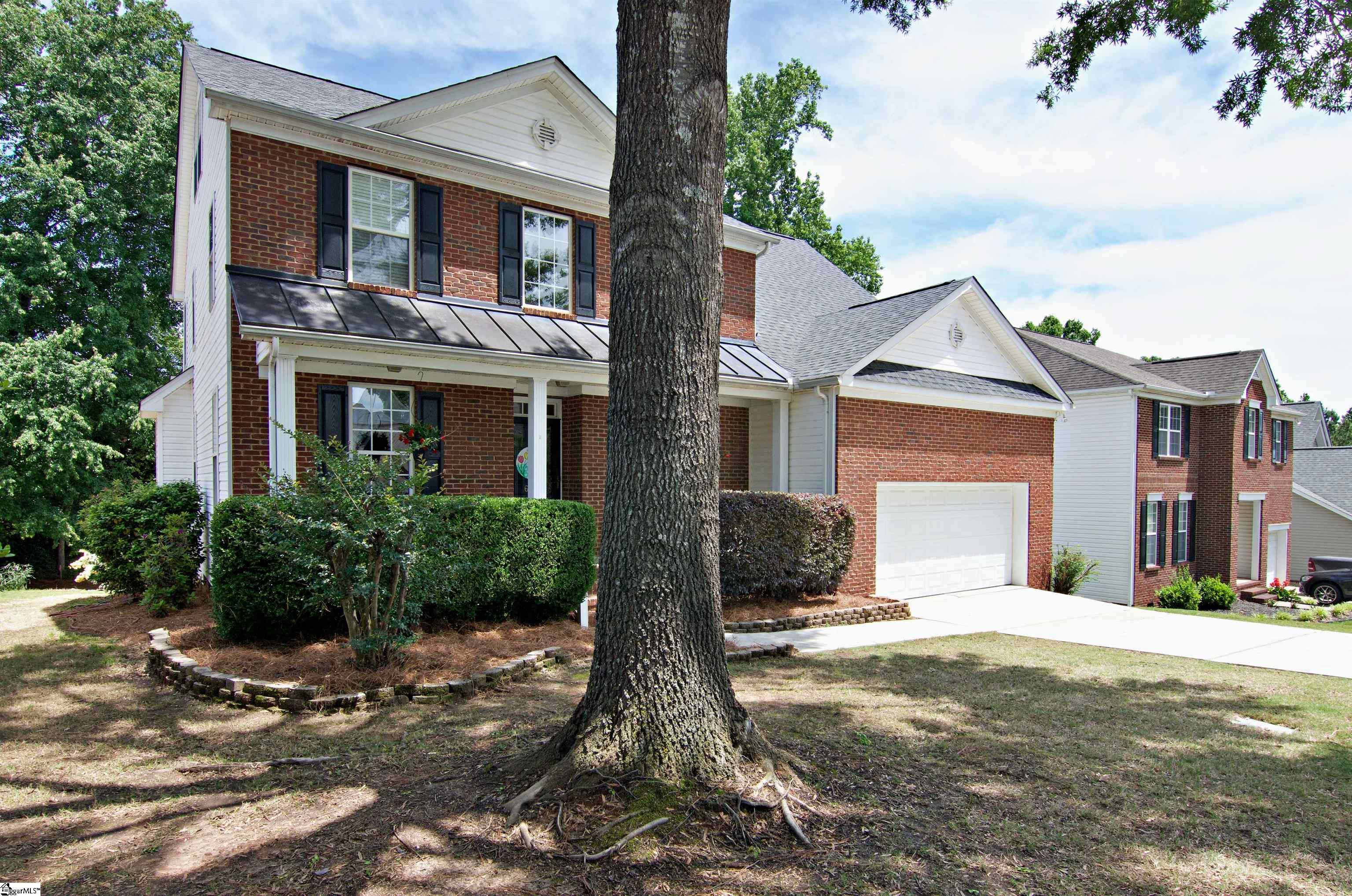 601 Kingsmoor Drive Property Photo 2
