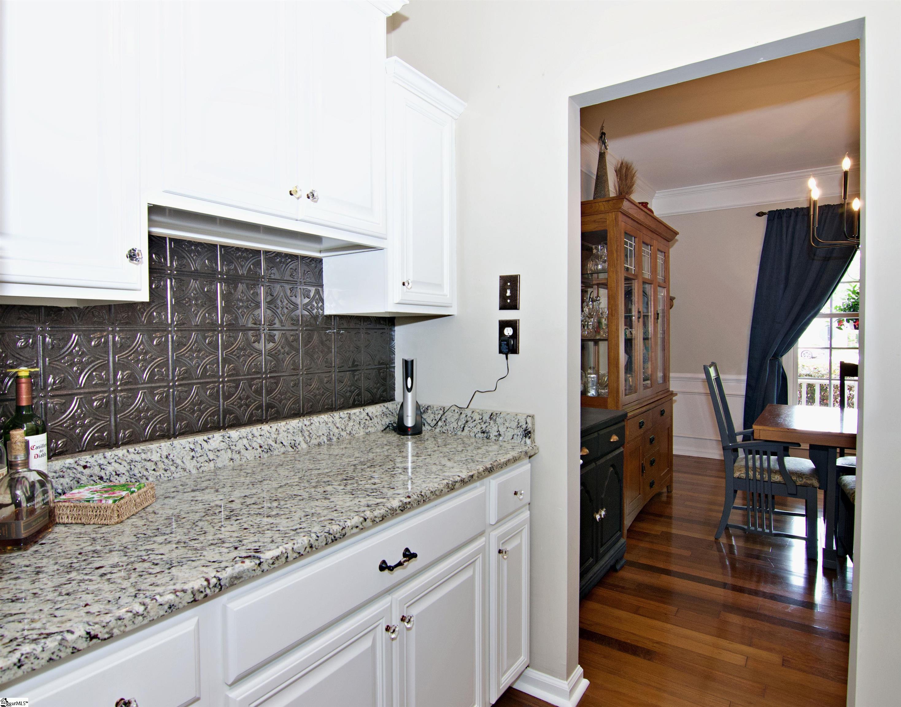 601 Kingsmoor Drive Property Photo 26