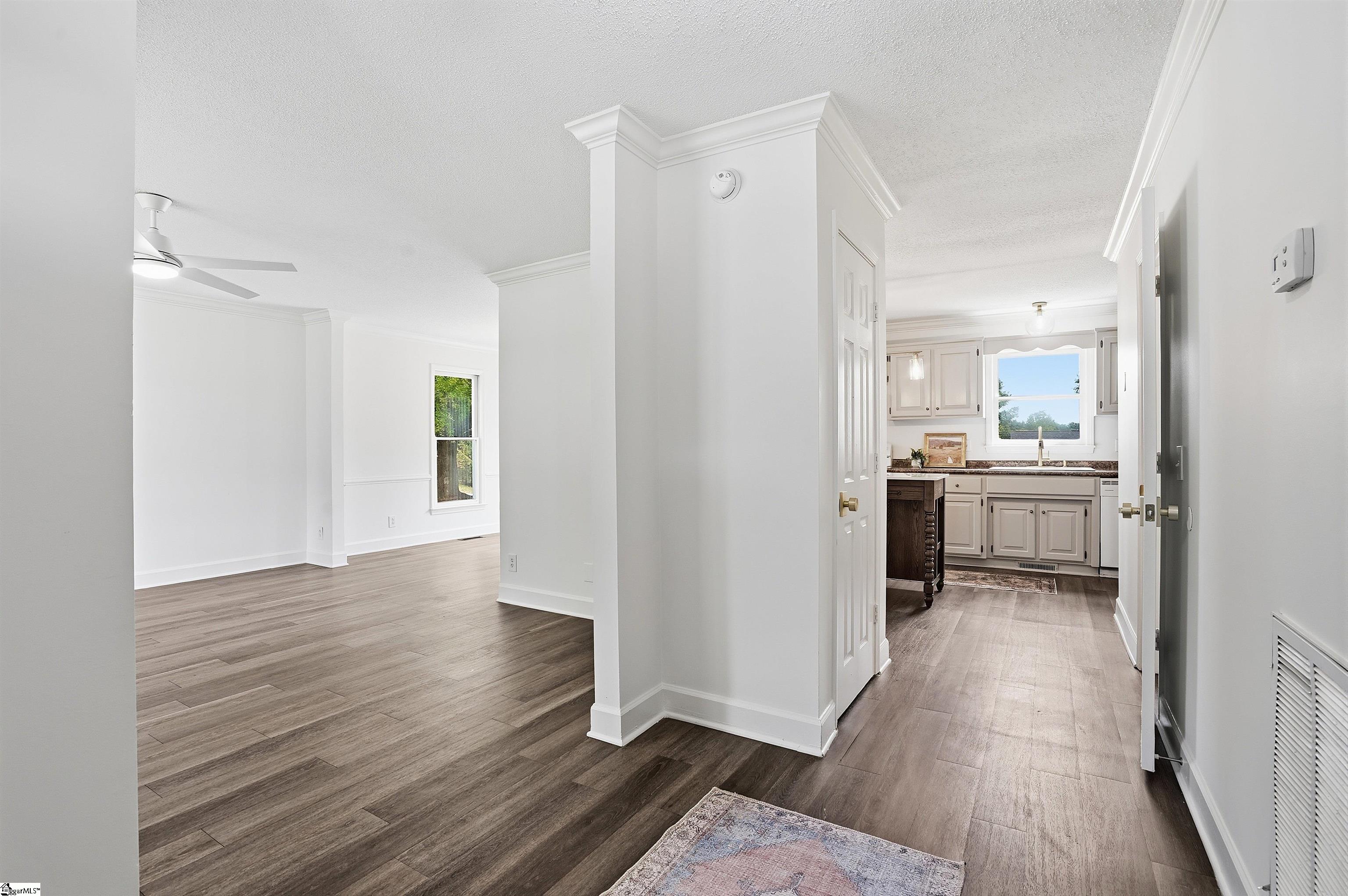 1 Green Ridge Place Property Photo 3