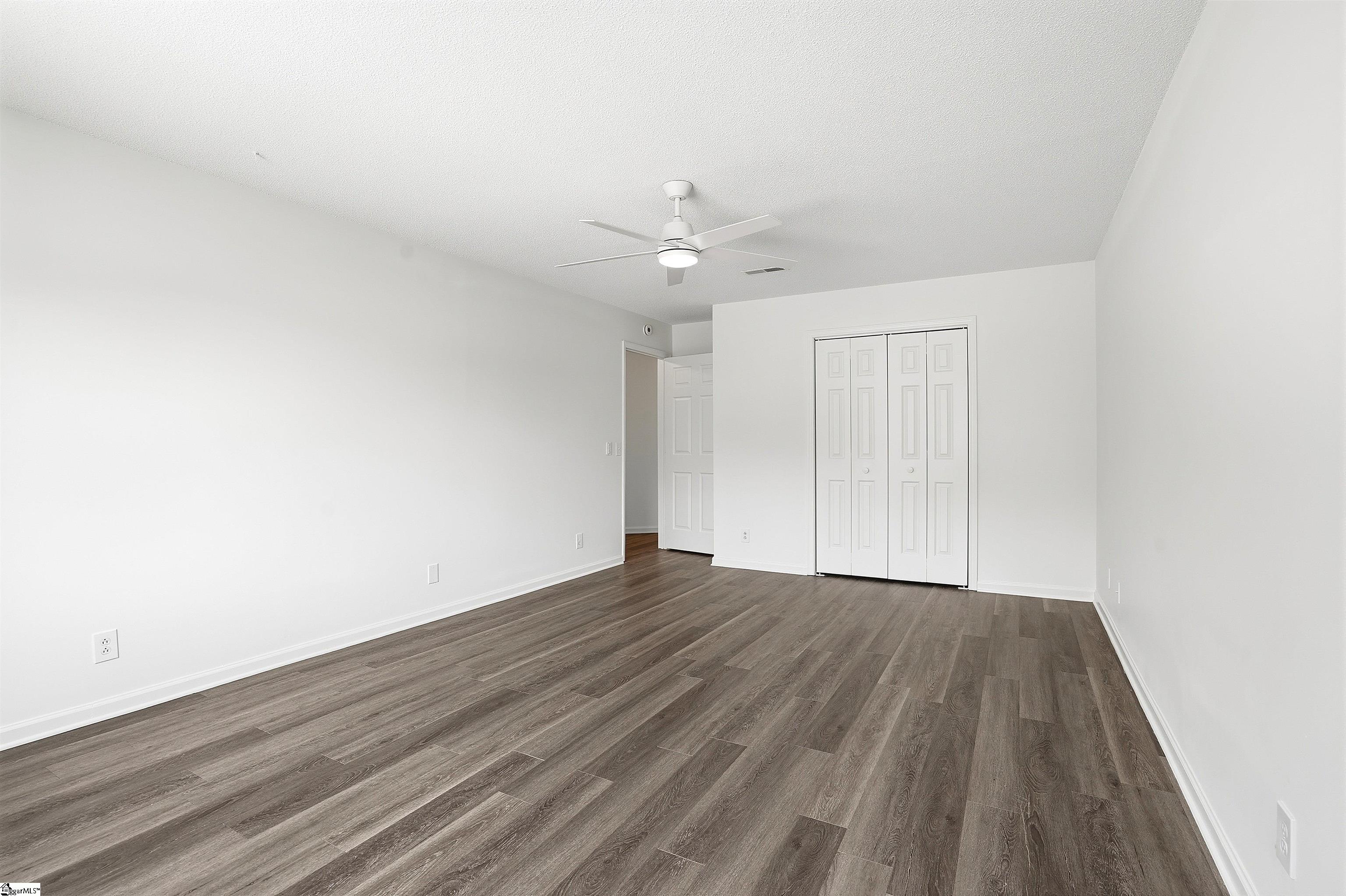 1 Green Ridge Place Property Photo 15