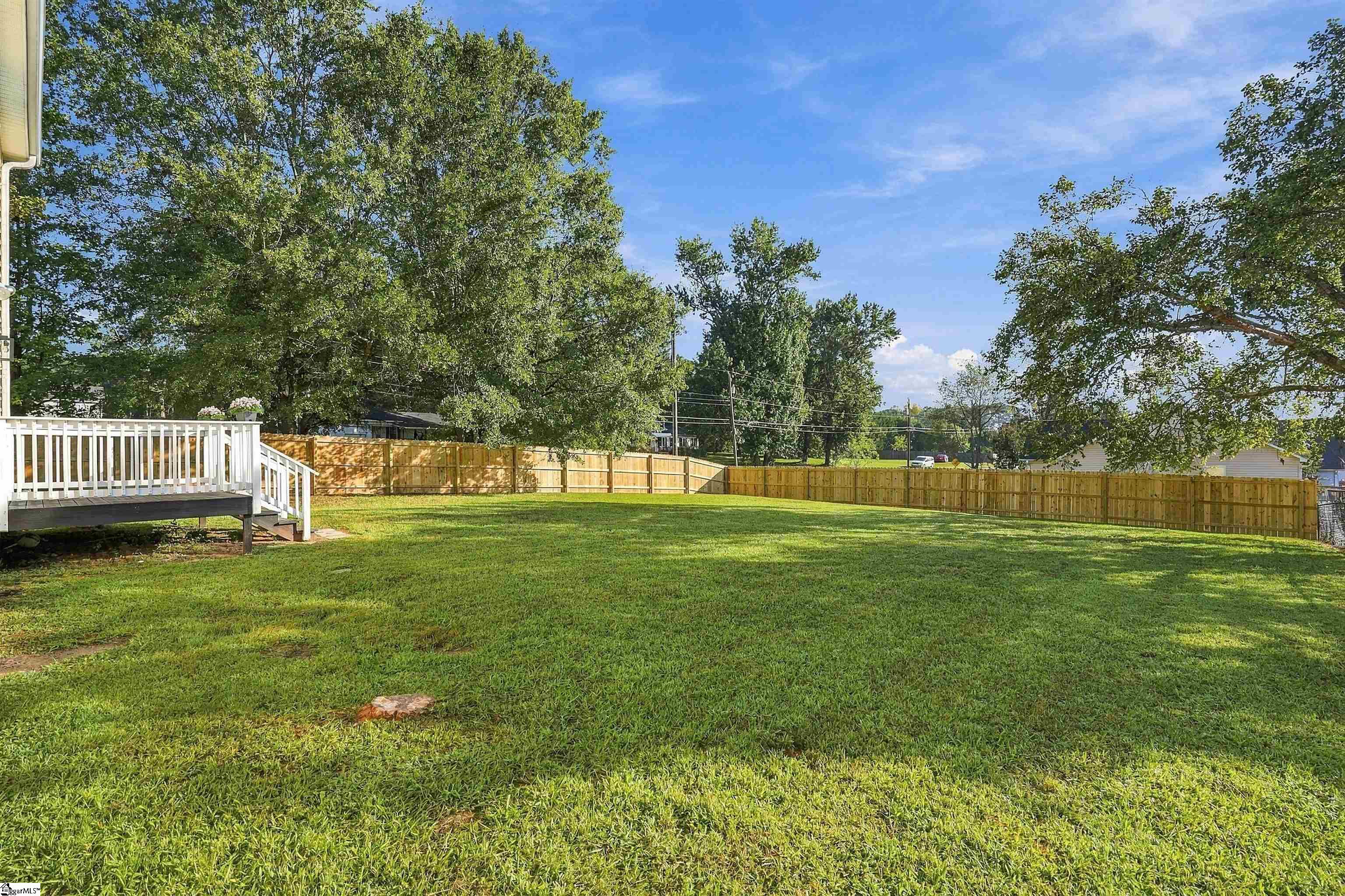 1 Green Ridge Place Property Photo 23