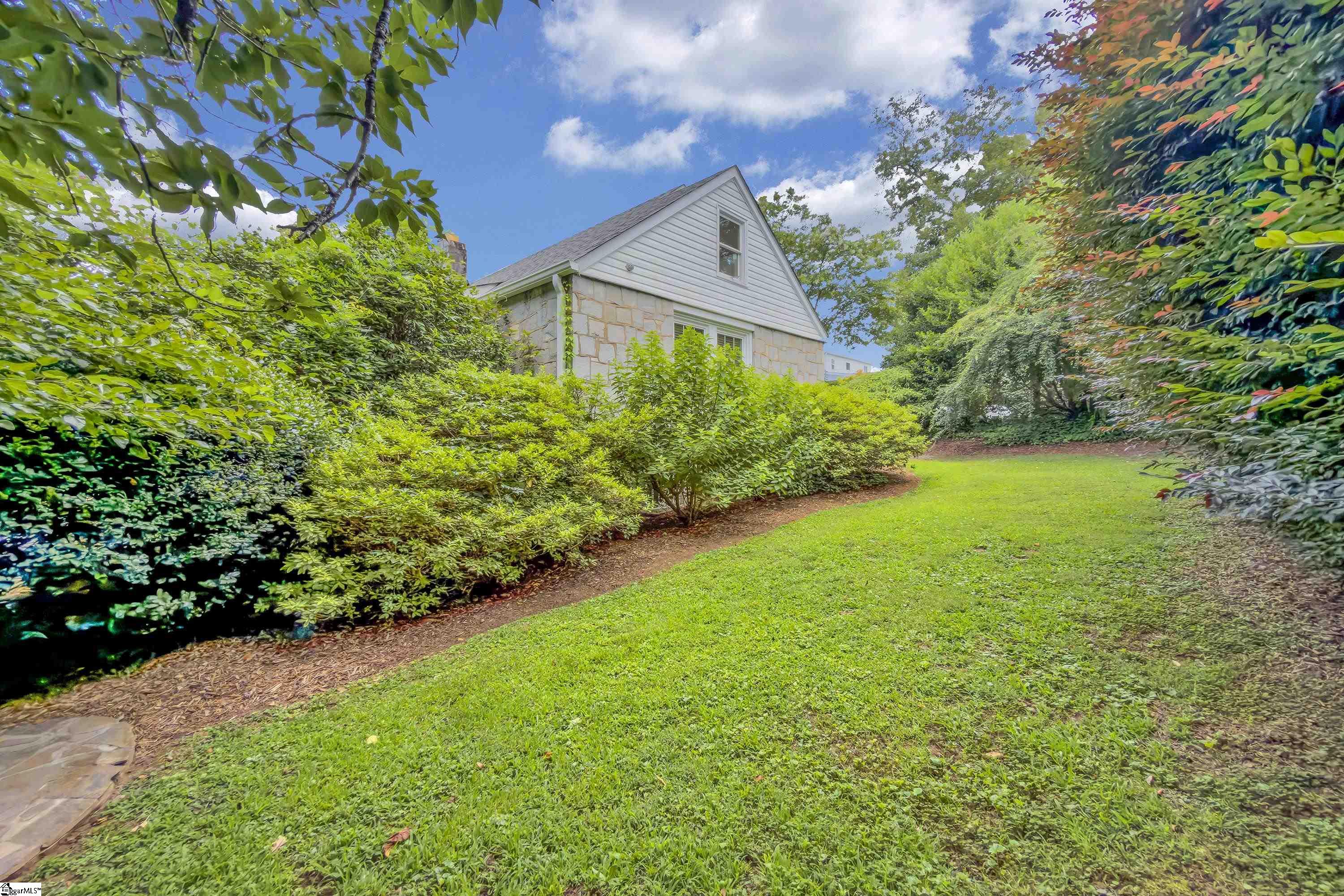 47 Douglas Drive Property Photo 11