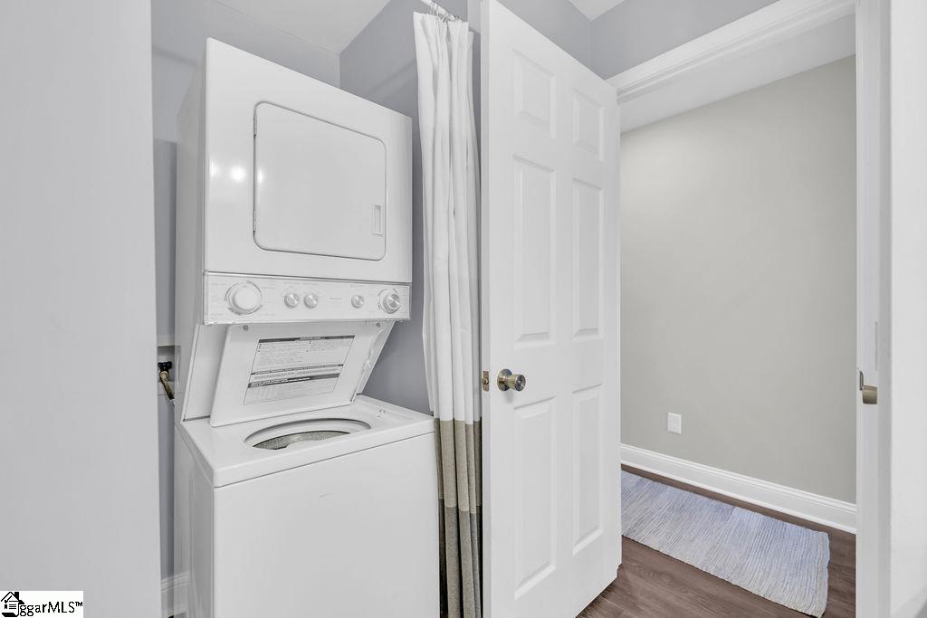 101 Bomber Court Property Photo 15