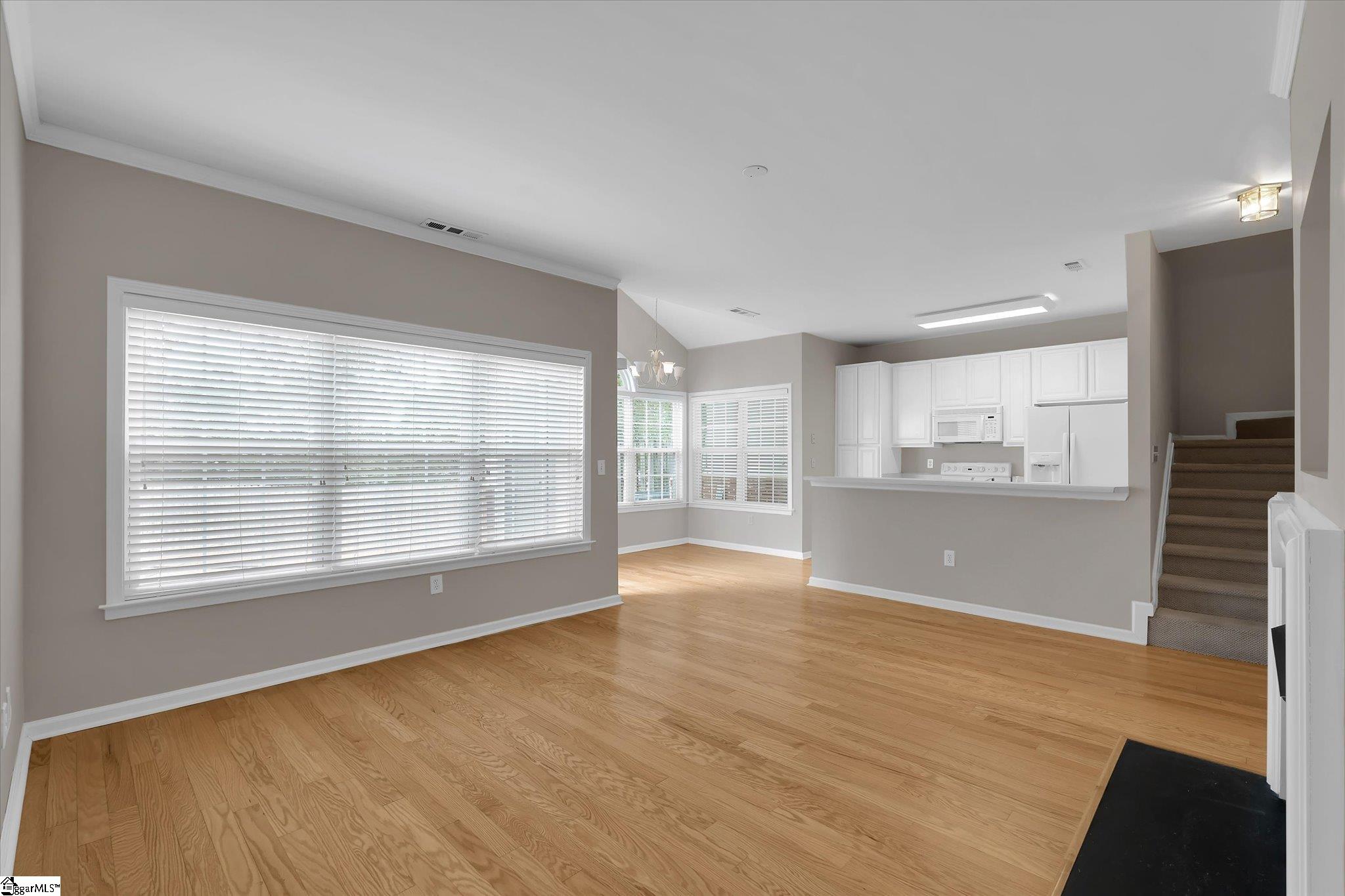 15 Cedar Rock Drive Property Photo 6