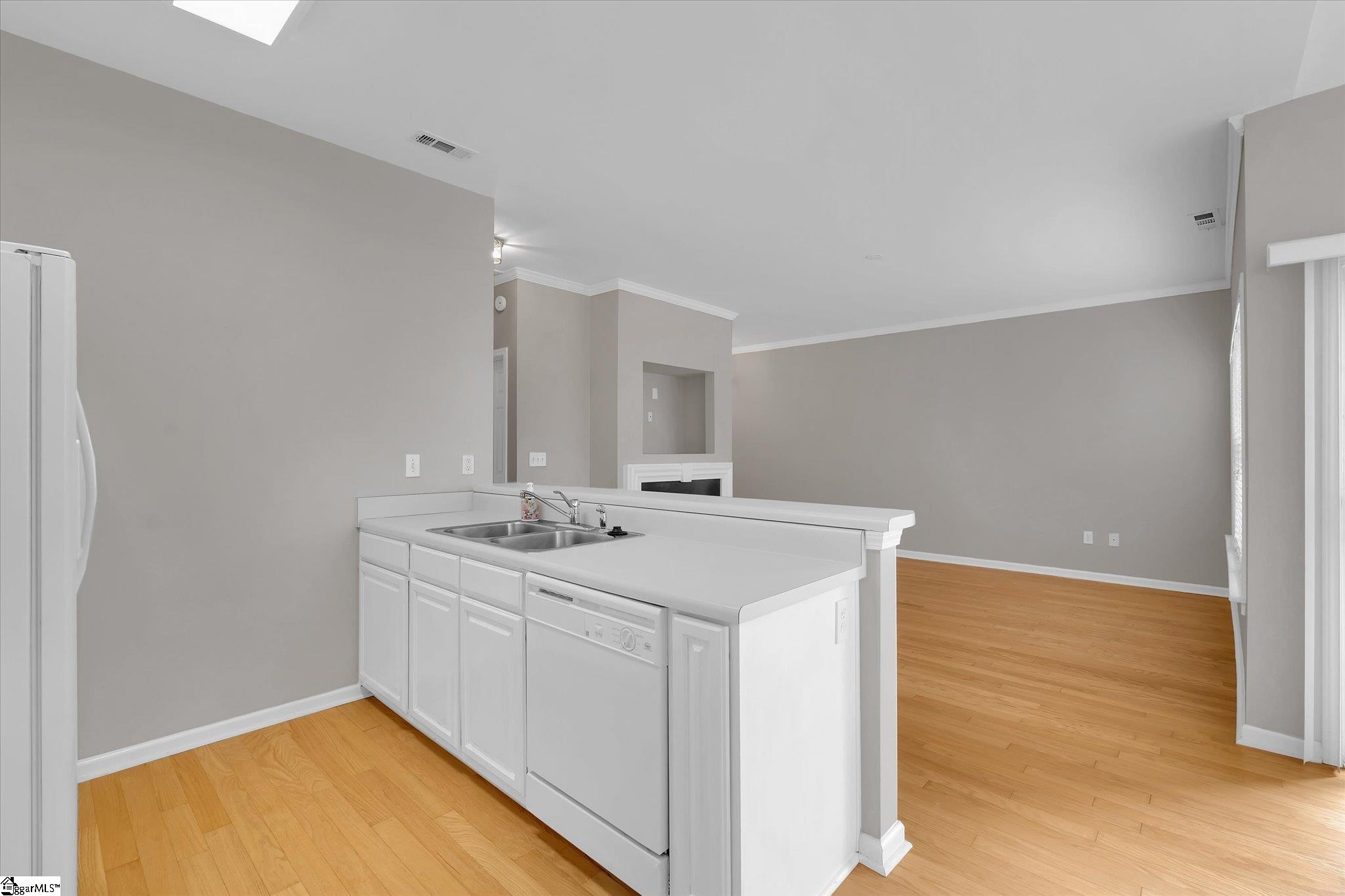 15 Cedar Rock Drive Property Photo 12