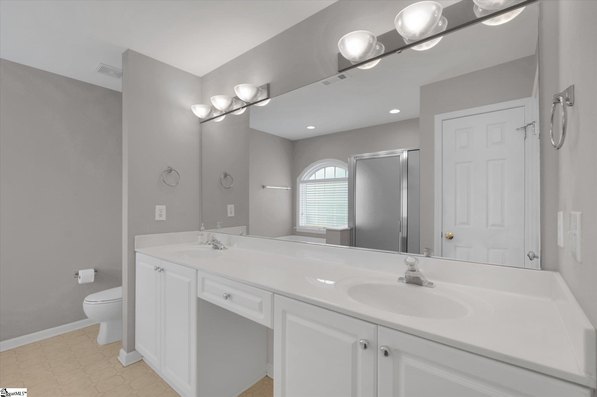 15 Cedar Rock Drive Property Photo 20