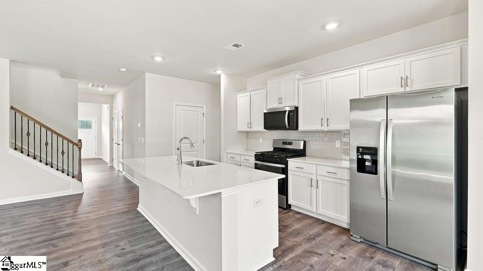 1611 Castlen Court Property Photo 14
