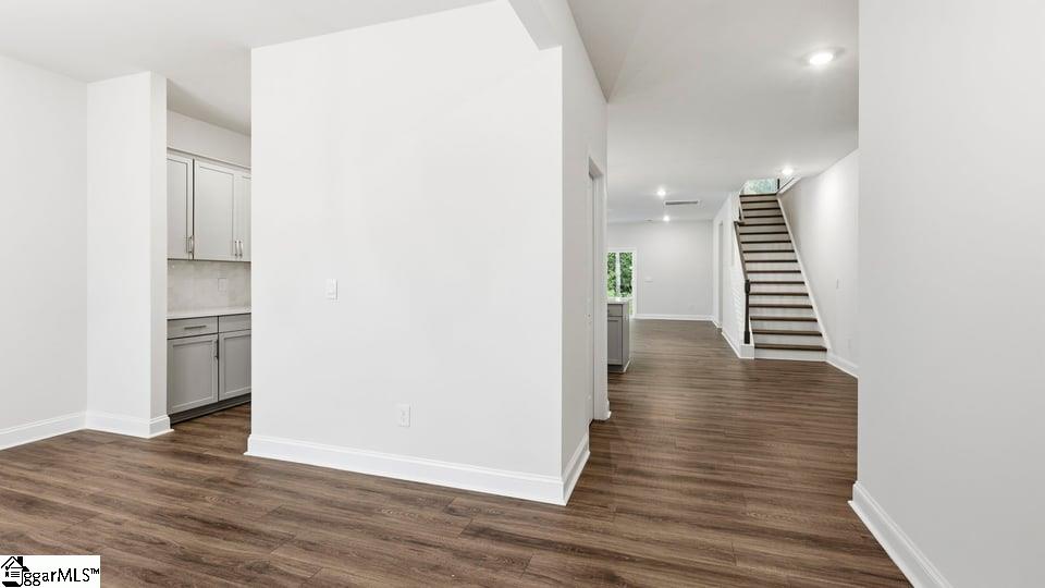 122 Beechcroft Place Property Photo 5